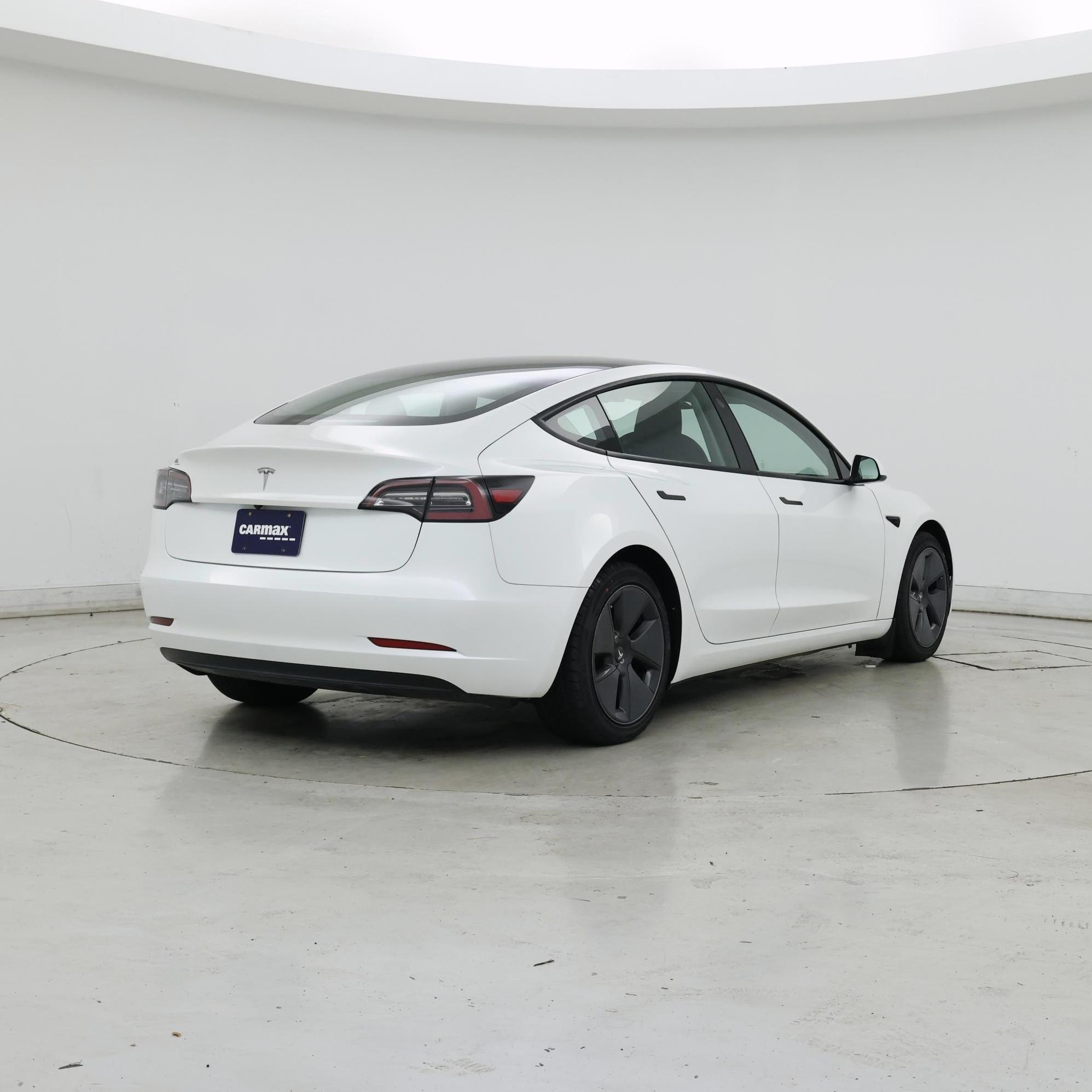 Thumbnail: 2023 Tesla Model 3 - 8