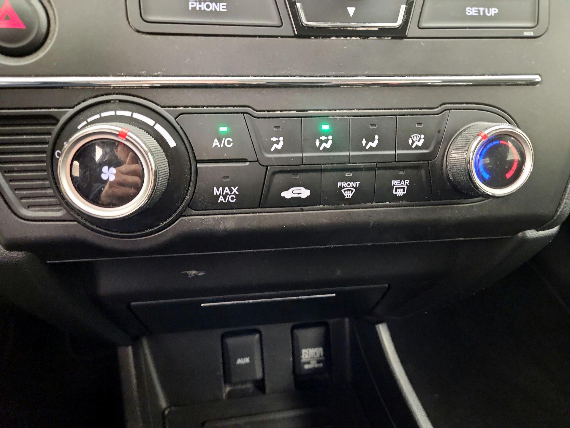 Thumbnail: 2014 Honda Civic - 16