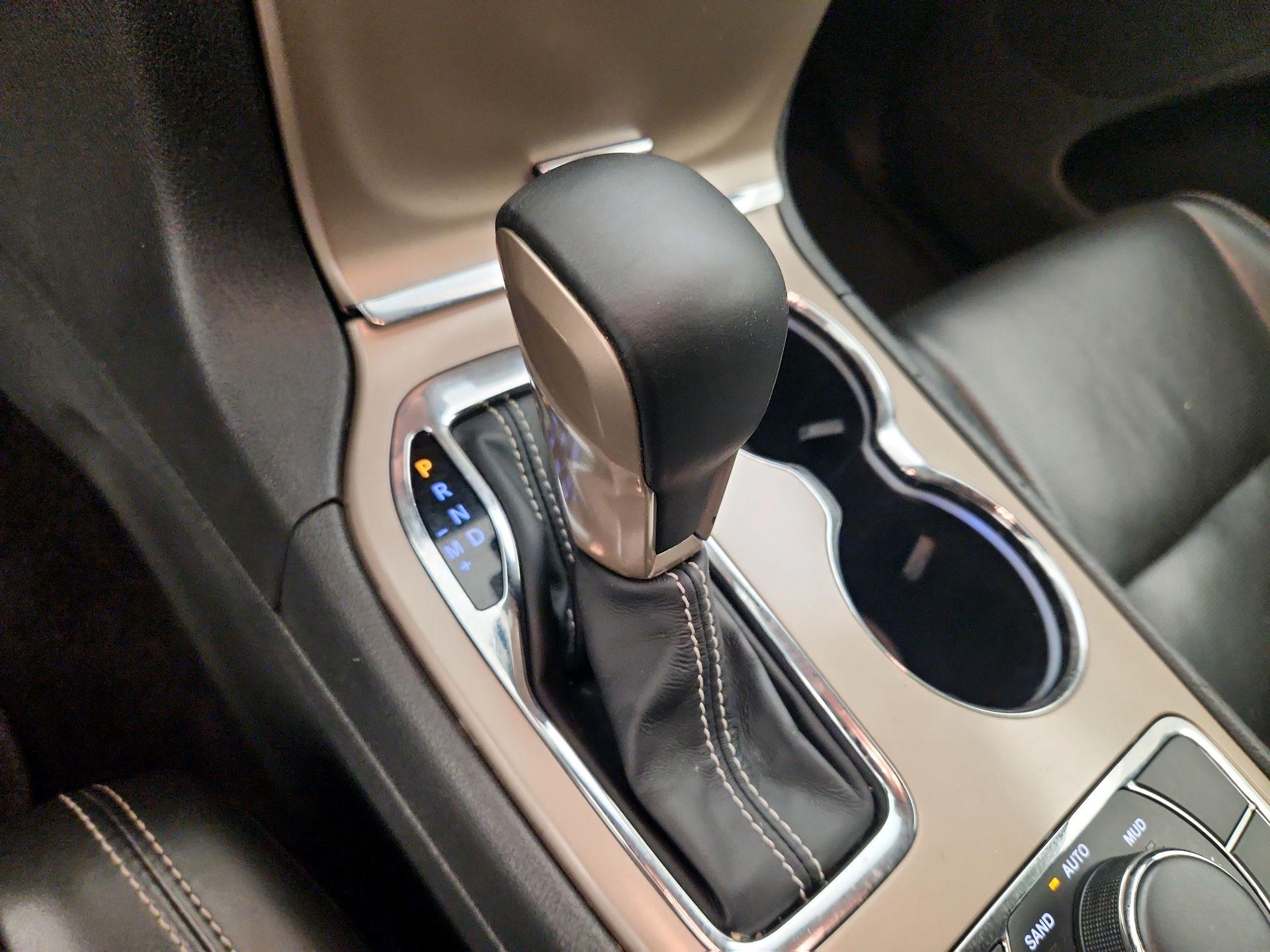 Thumbnail: 2016 Jeep Grand Cherokee - 18