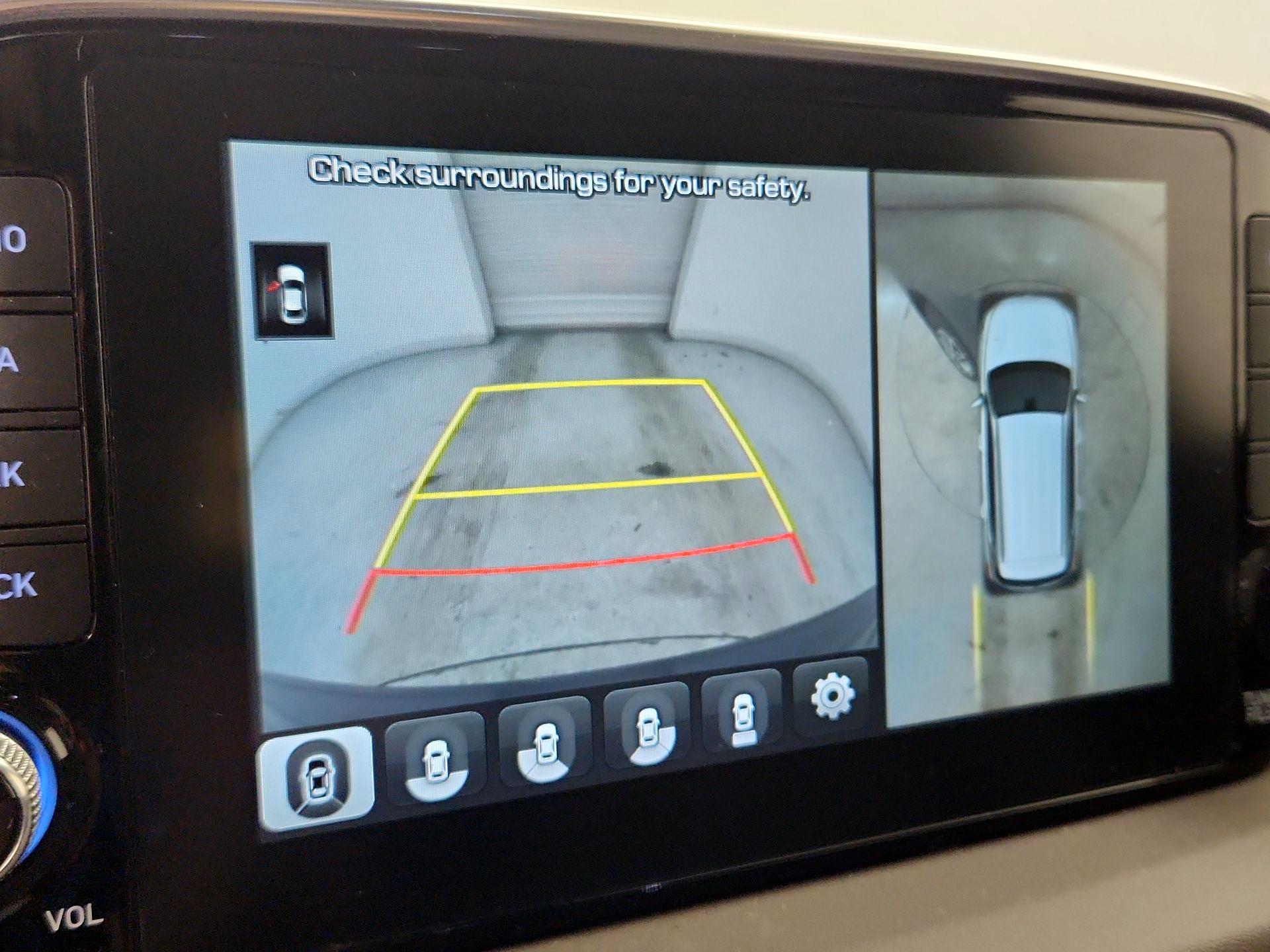 Thumbnail: 2019 Hyundai Santa Fe - 15