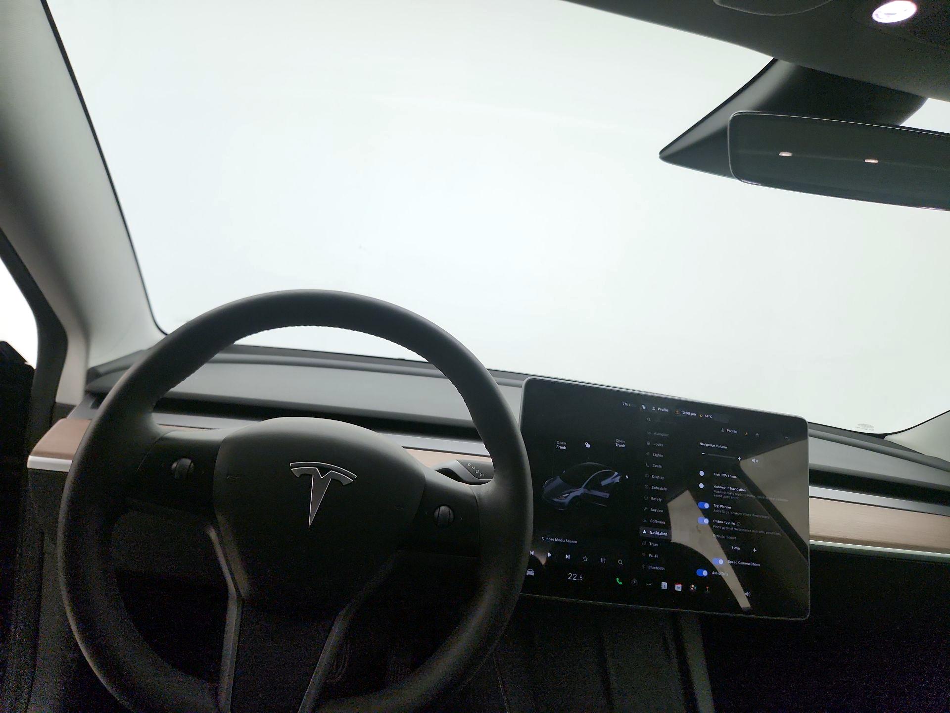 Thumbnail: 2023 Tesla Model 3 - 9