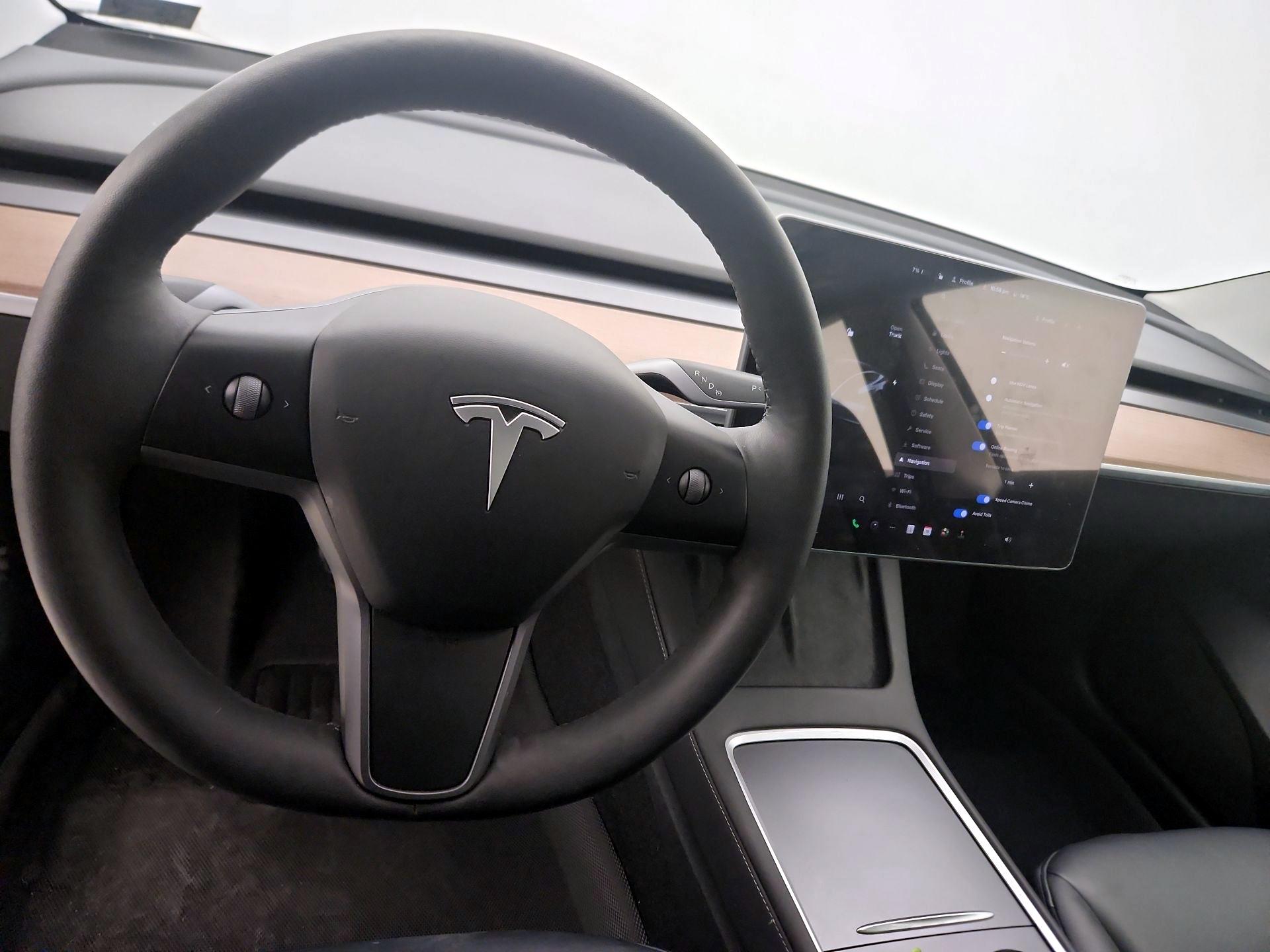 Thumbnail: 2023 Tesla Model 3 - 10