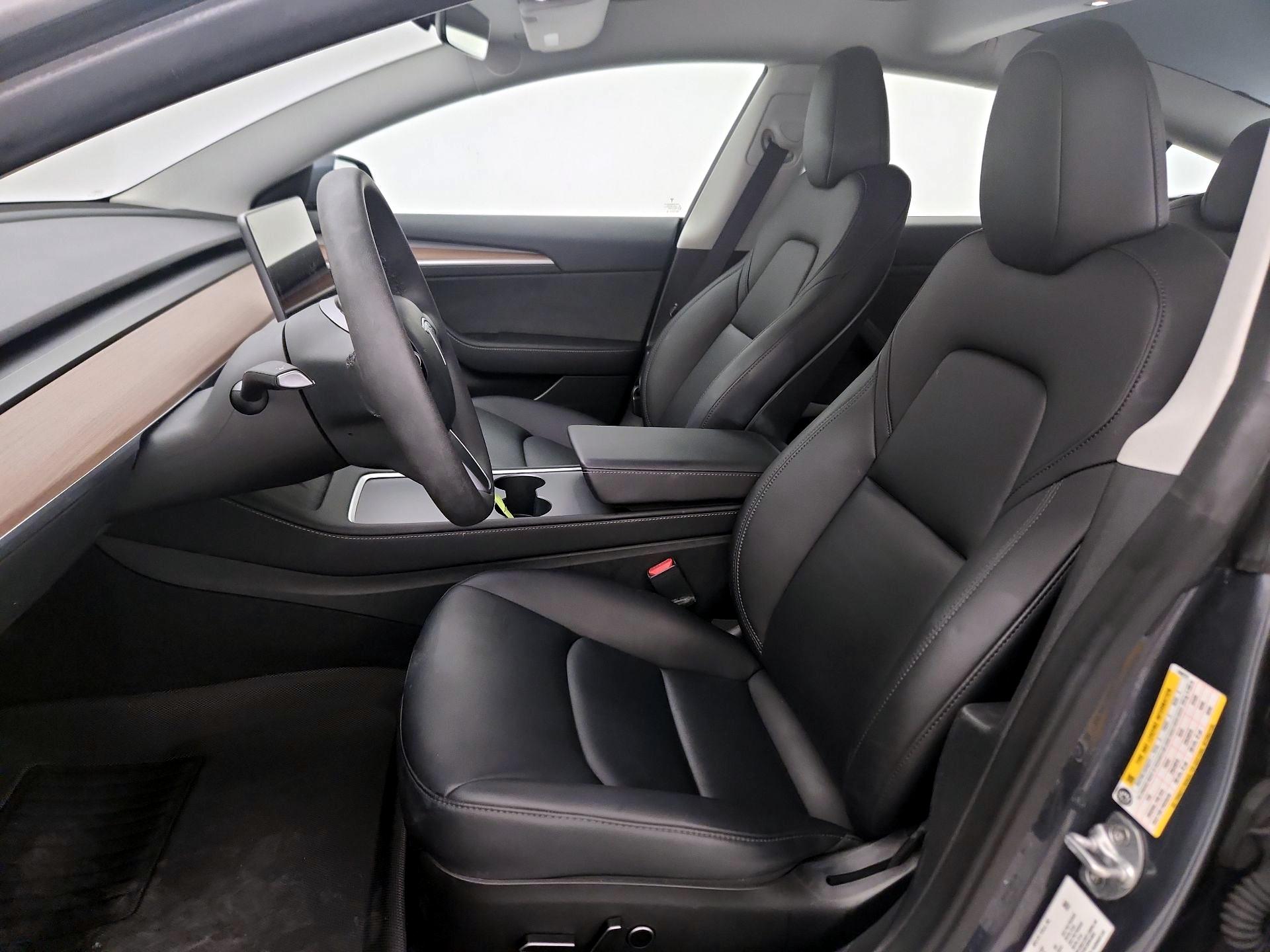 Thumbnail: 2023 Tesla Model 3 - 11