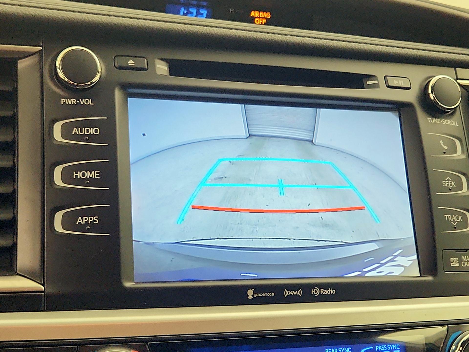 Thumbnail: 2019 Toyota Highlander - 14