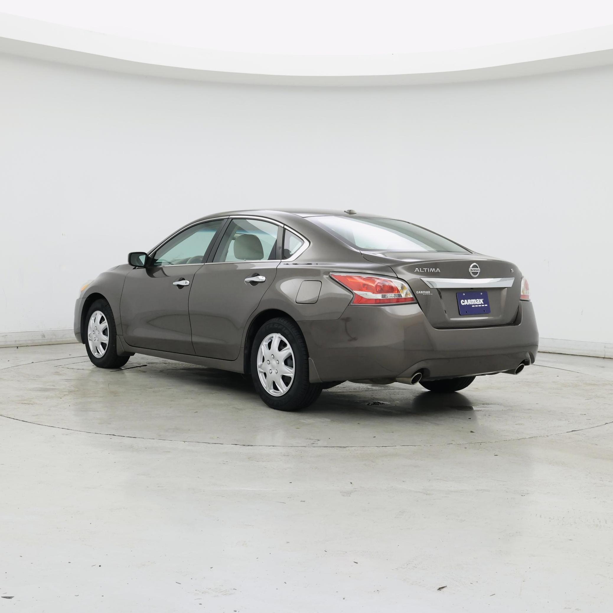 Thumbnail: 2015 Nissan Altima - 2