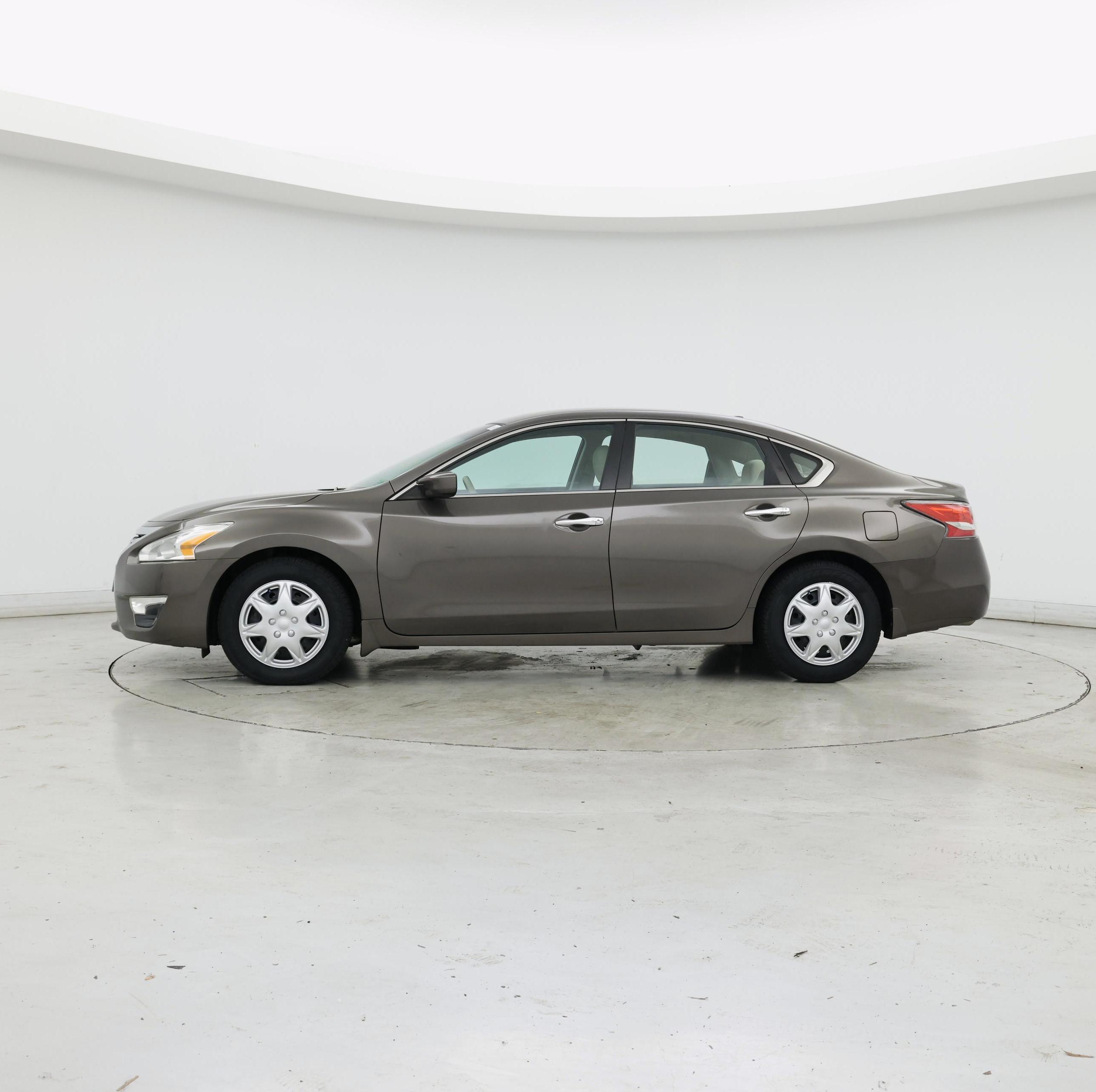 Thumbnail: 2015 Nissan Altima - 3