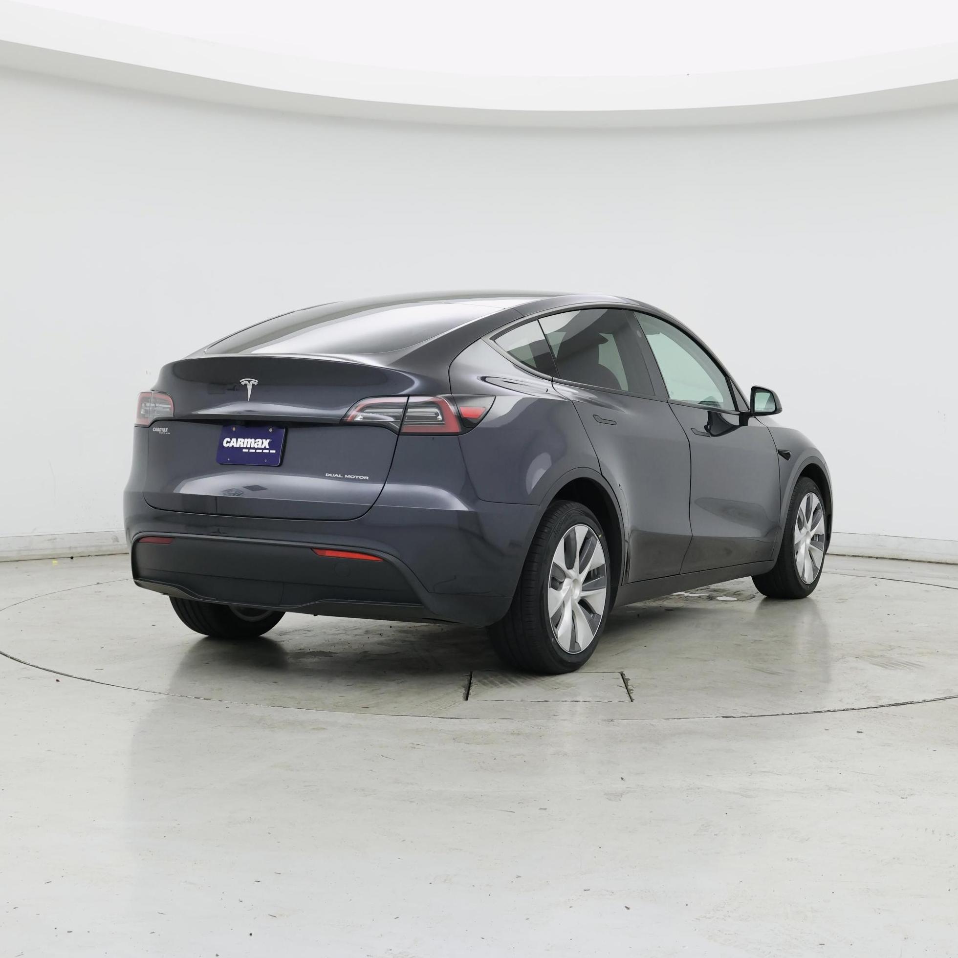 Thumbnail: 2024 Tesla Model Y - 8
