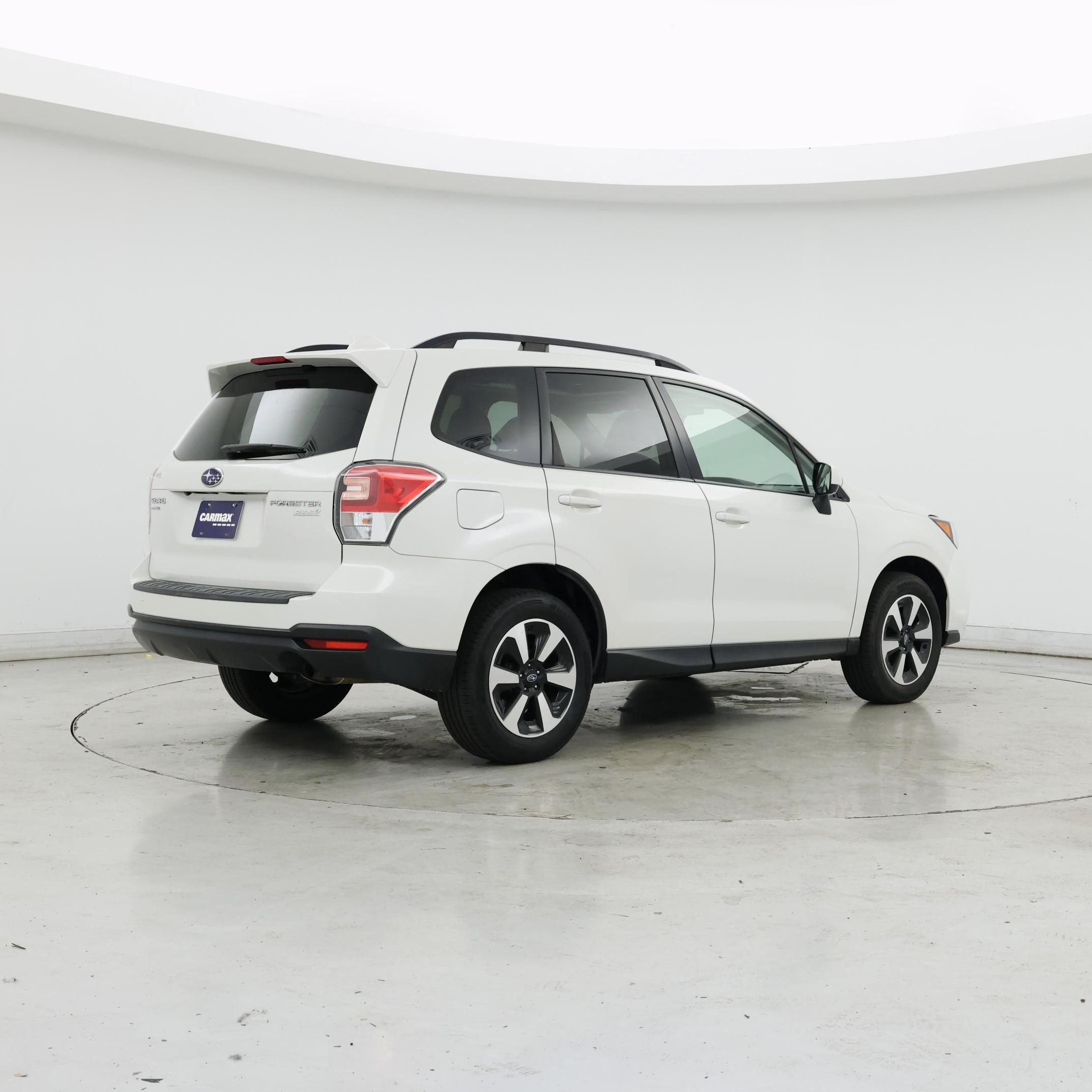 Thumbnail: 2017 Subaru Forester - 8