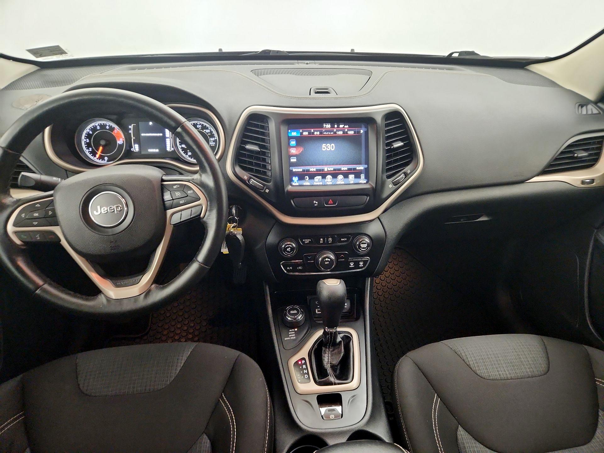 Thumbnail: 2016 Jeep Cherokee - 9