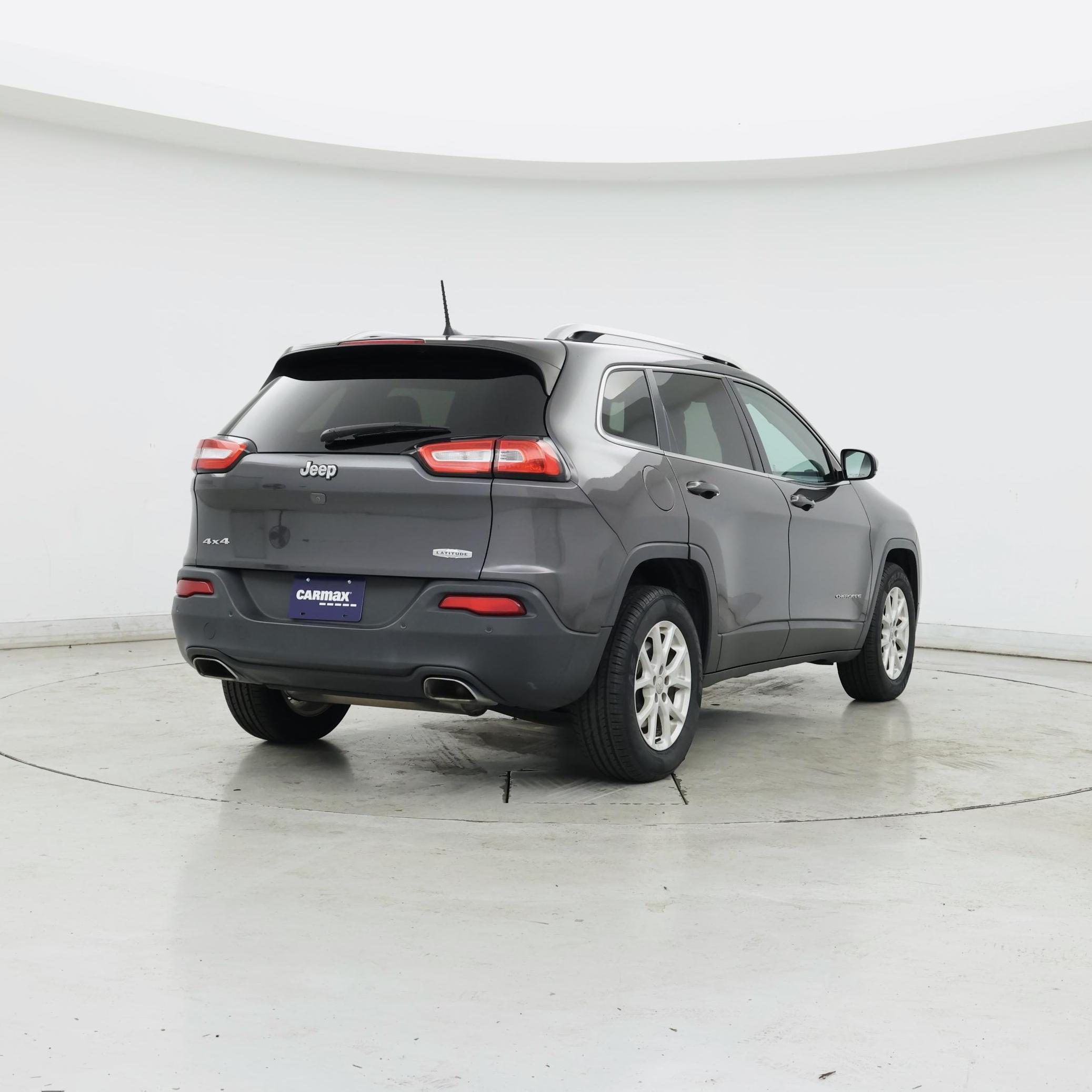 Thumbnail: 2016 Jeep Cherokee - 8