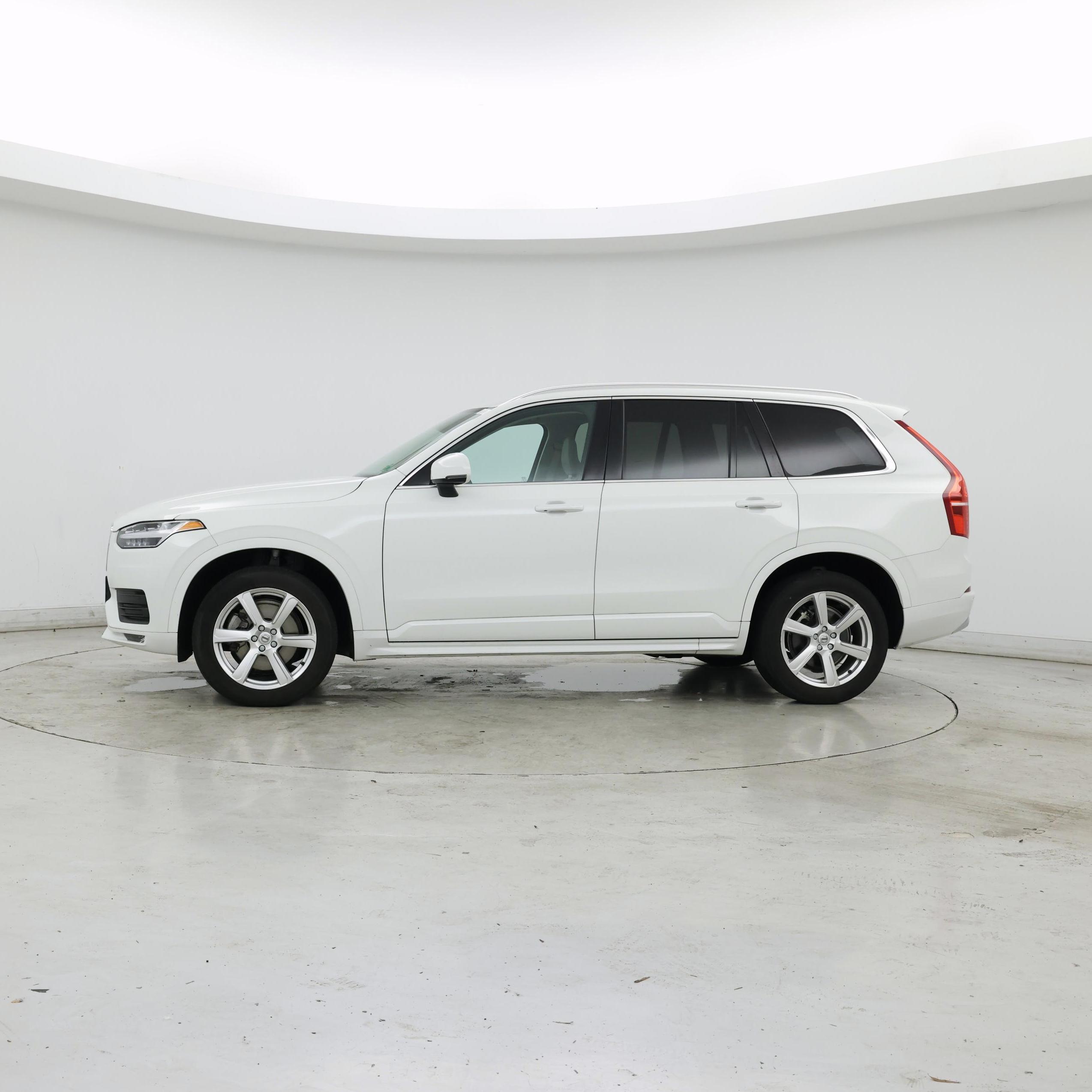 Thumbnail: 2022 Volvo XC90 - 3