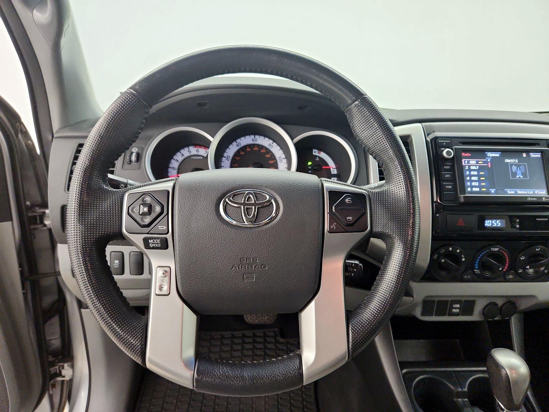 Thumbnail: 2014 Toyota Tacoma - 10
