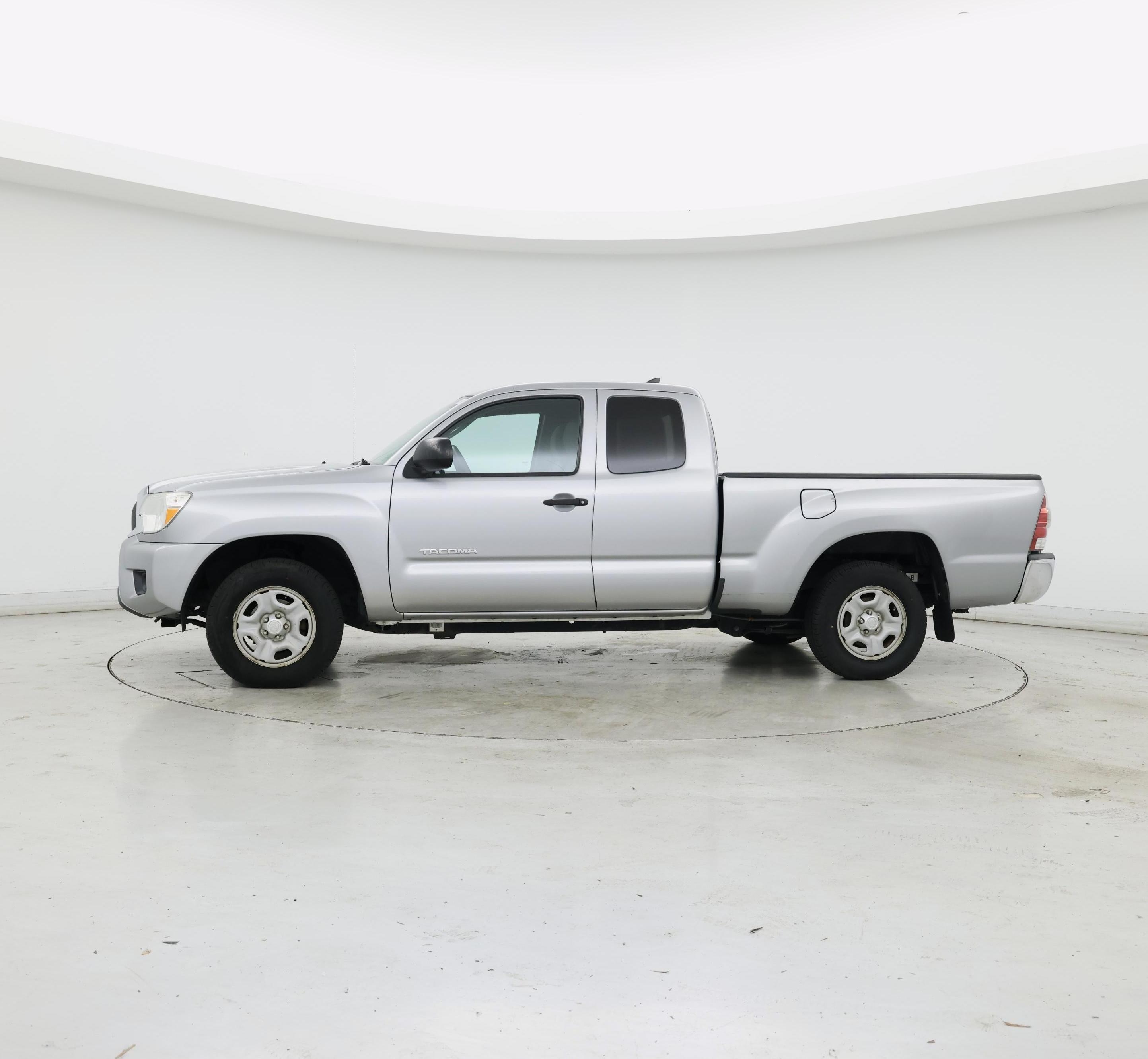 Thumbnail: 2014 Toyota Tacoma - 3