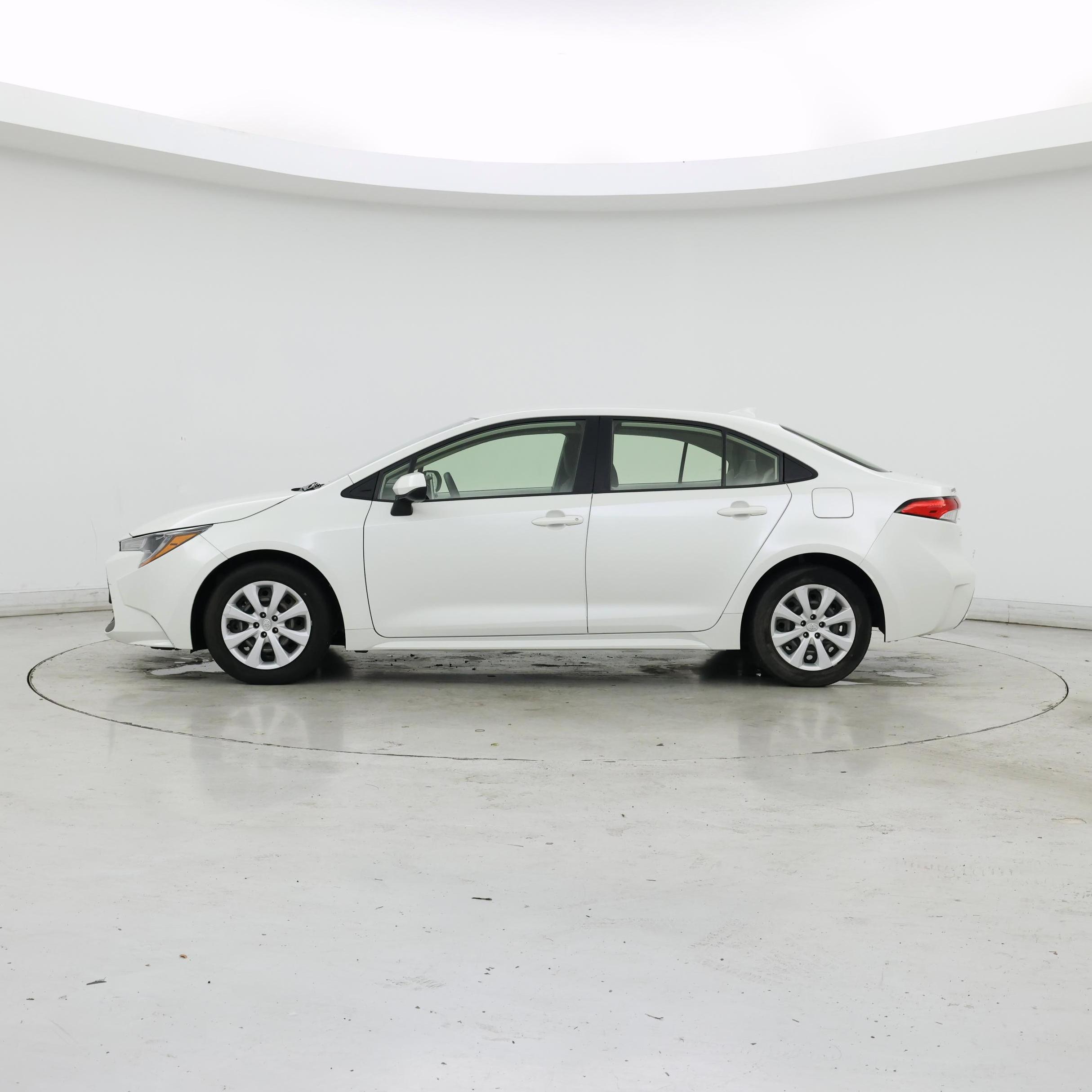 Thumbnail: 2021 Toyota Corolla - 3