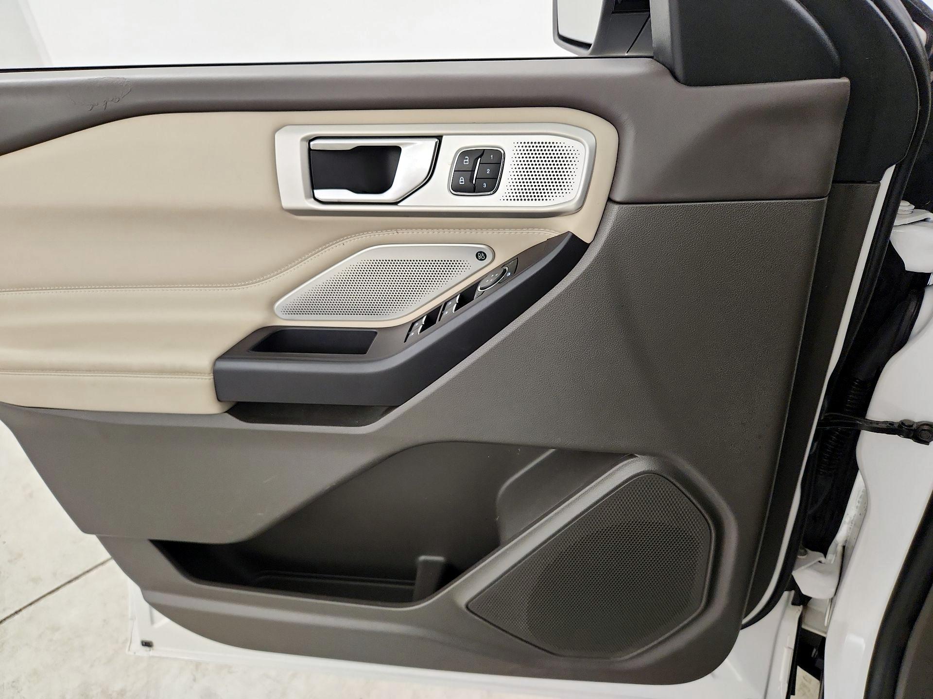 Thumbnail: 2020 Ford Explorer - 12