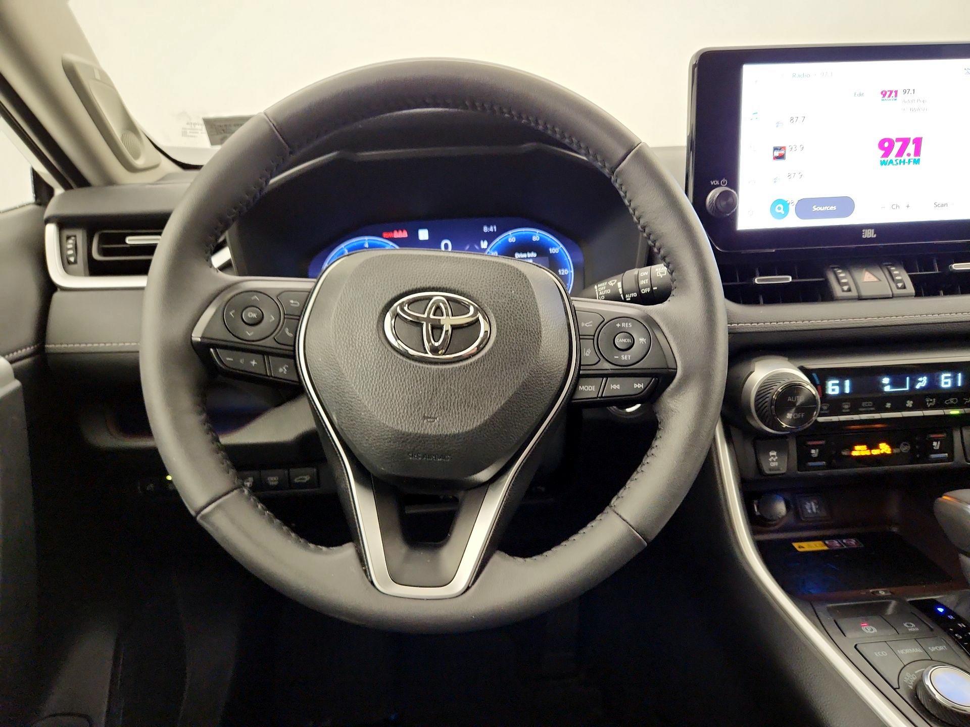 Thumbnail: 2024 Toyota RAV4 - 10