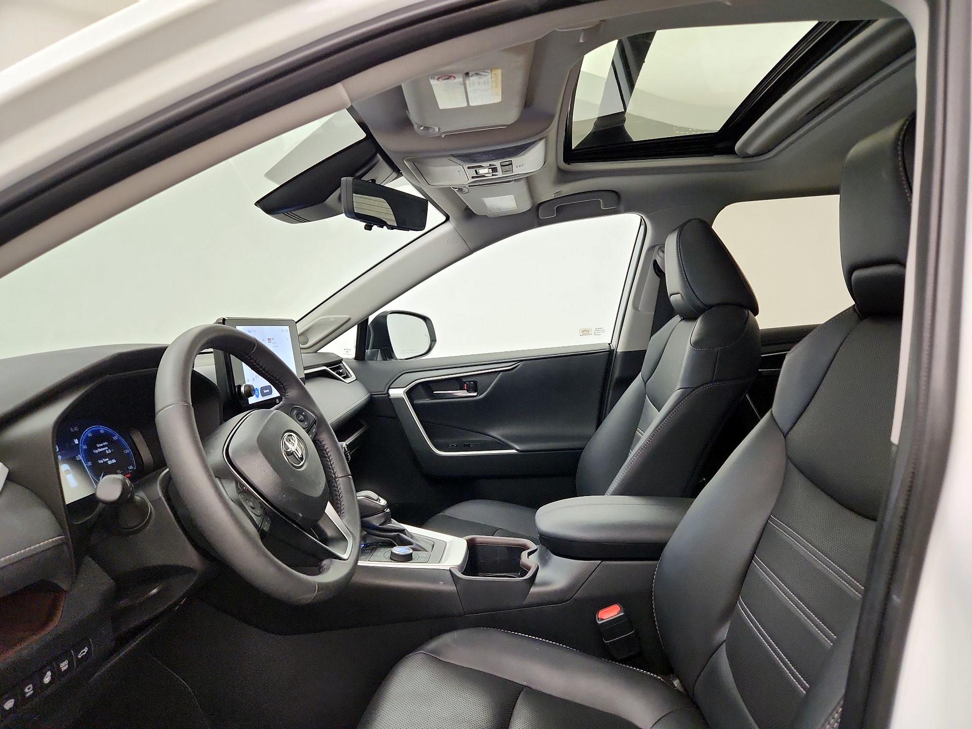 Thumbnail: 2024 Toyota RAV4 - 19
