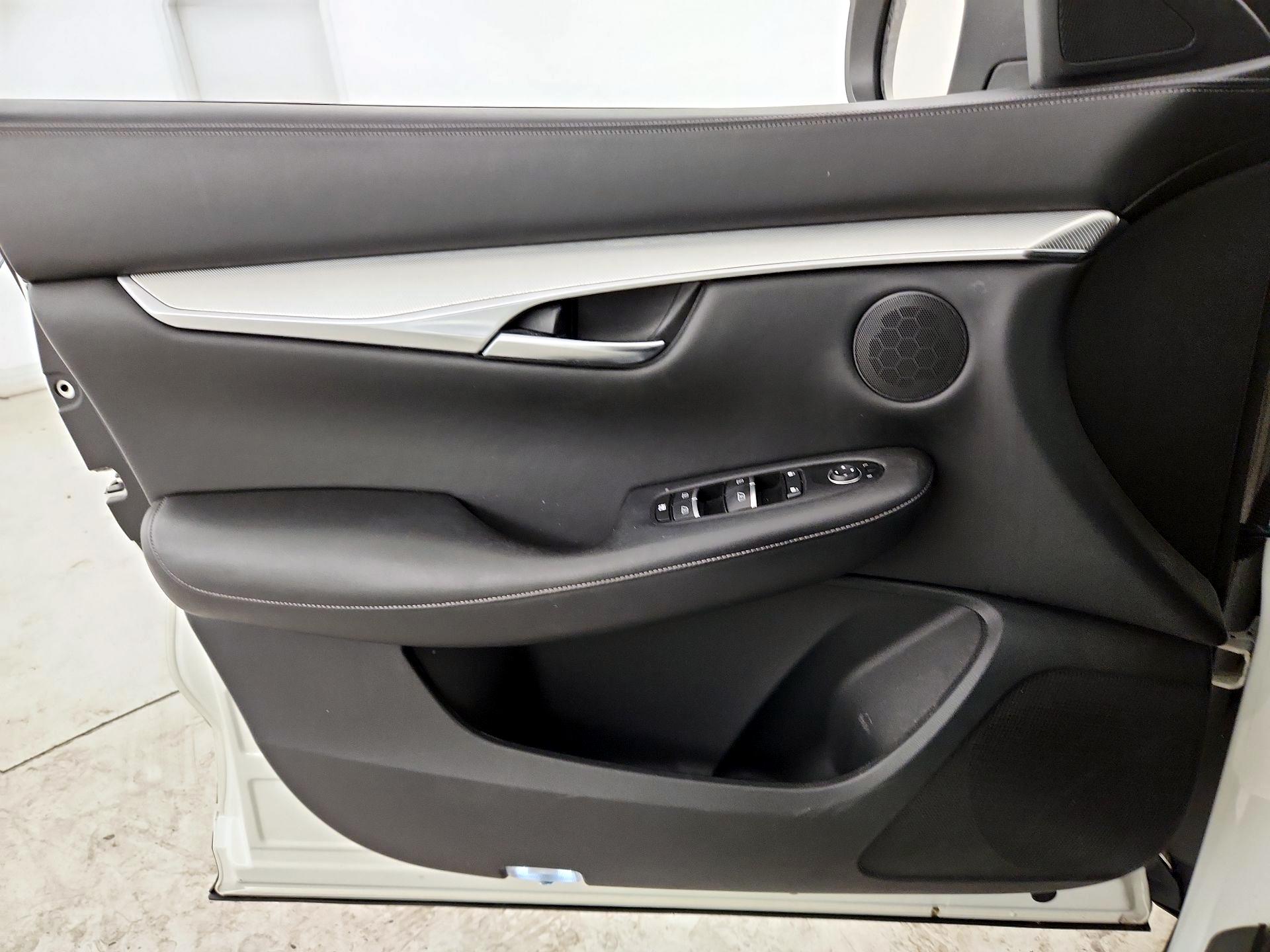 Thumbnail: 2021 INFINITI QX50 - 12