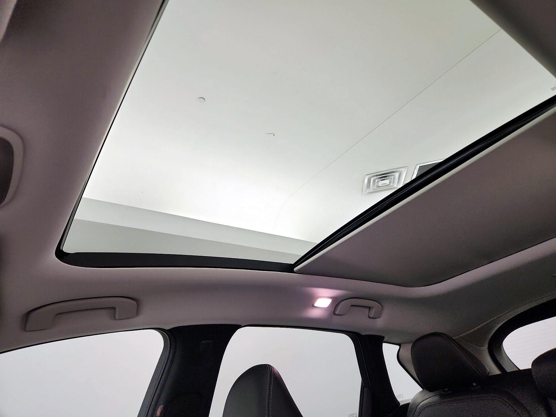 Thumbnail: 2021 INFINITI QX50 - 20
