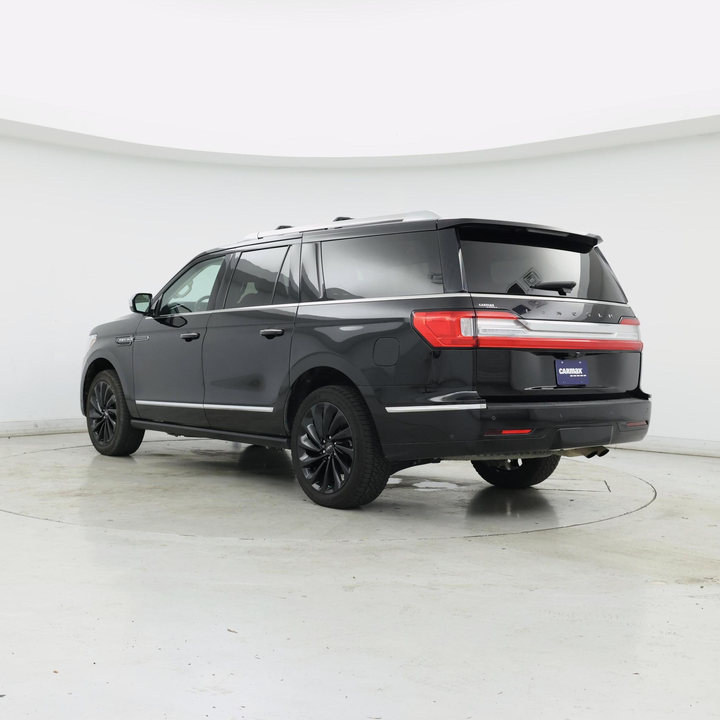 Thumbnail: 2020 Lincoln Navigator L - 2