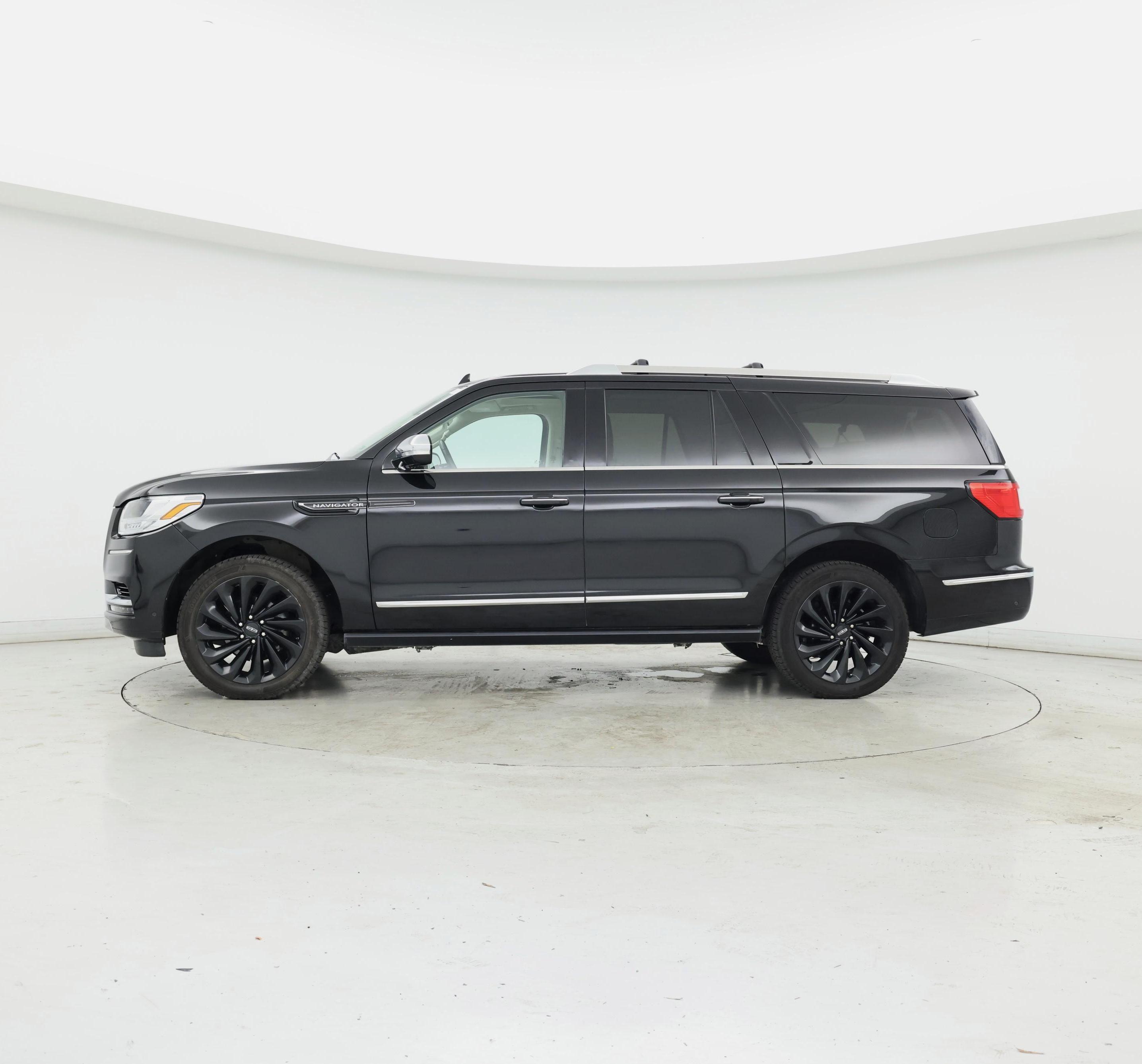 Thumbnail: 2020 Lincoln Navigator L - 3