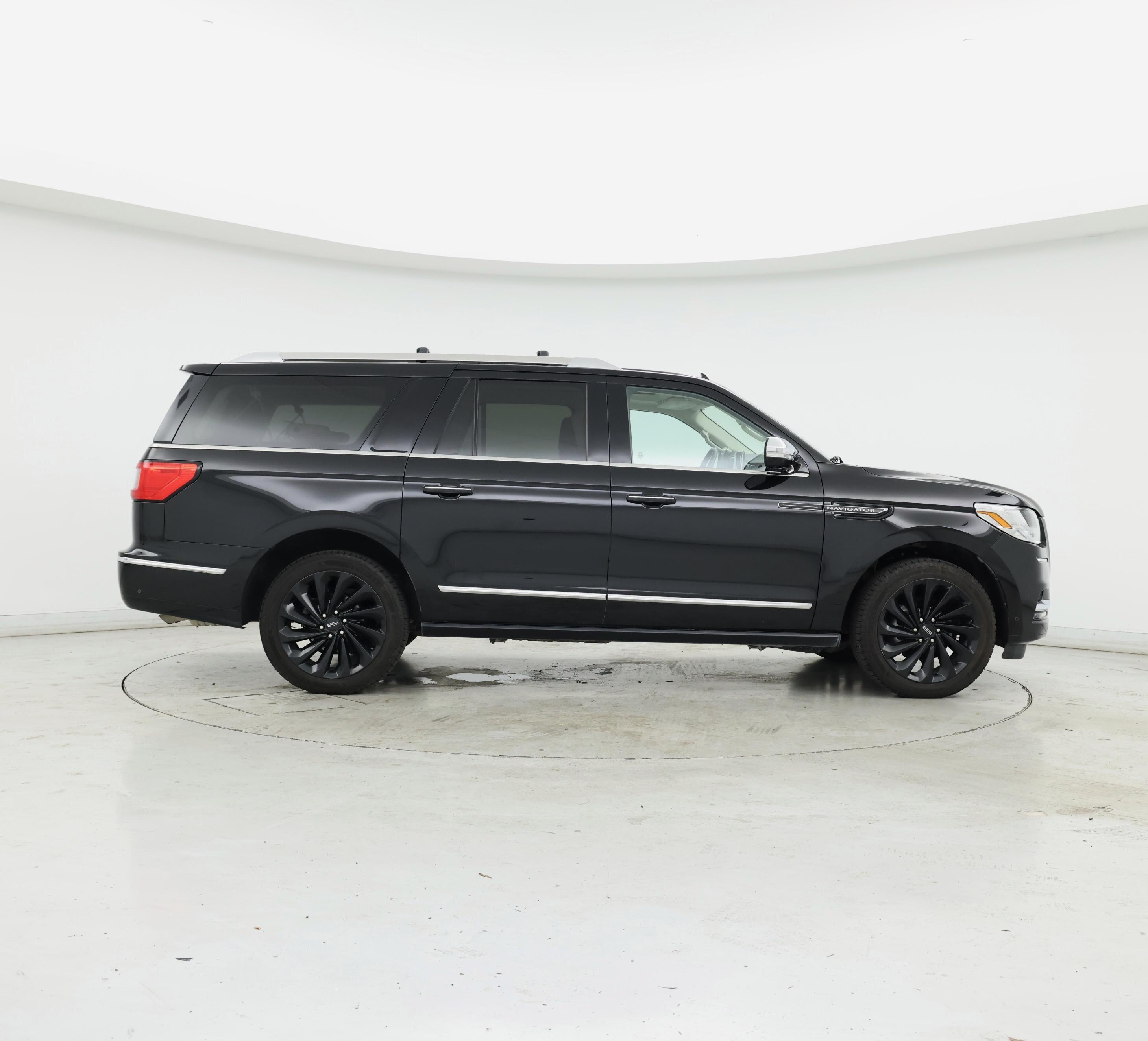 Thumbnail: 2020 Lincoln Navigator L - 7