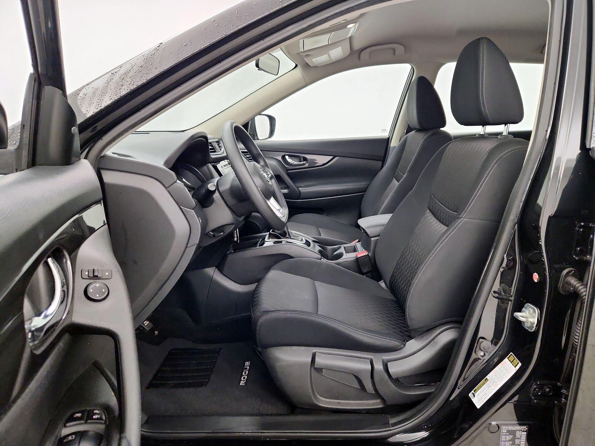 Thumbnail: 2018 Nissan Rogue - 11