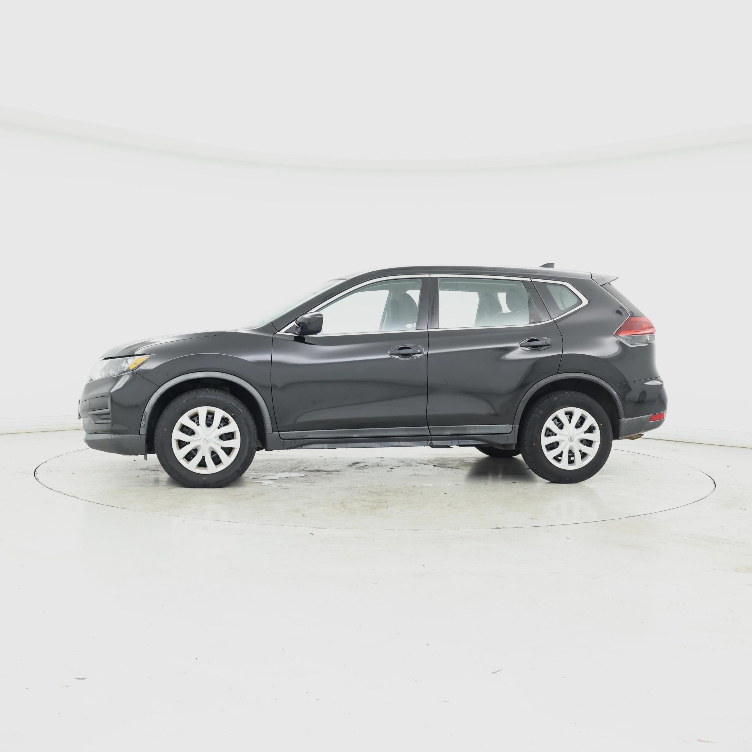 Thumbnail: 2018 Nissan Rogue - 3