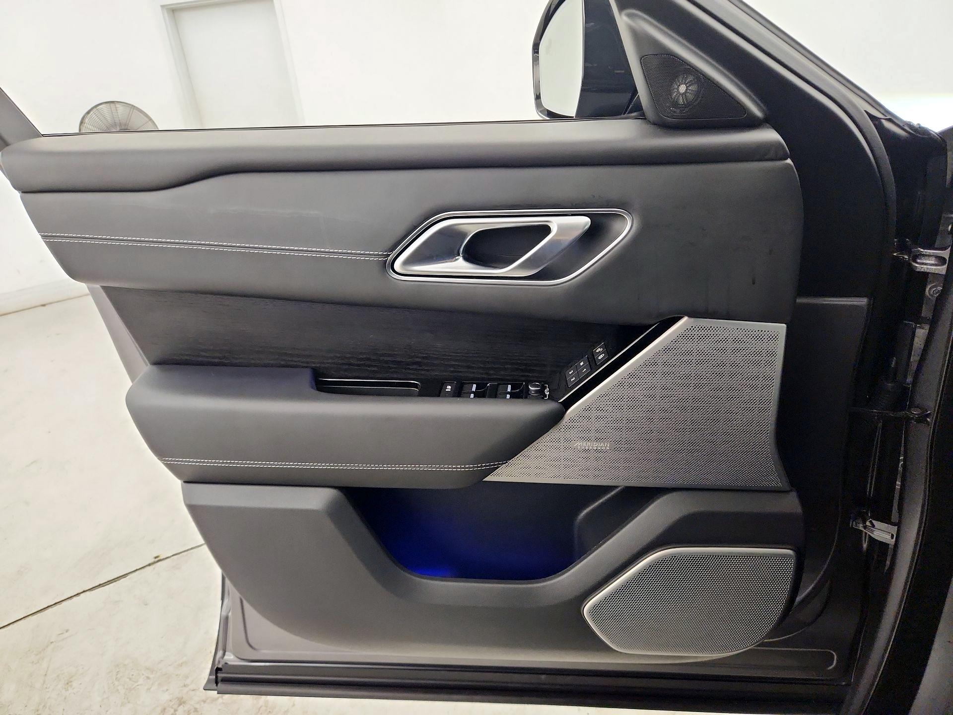 Thumbnail: 2019 Land Rover Range Rover Velar - 12