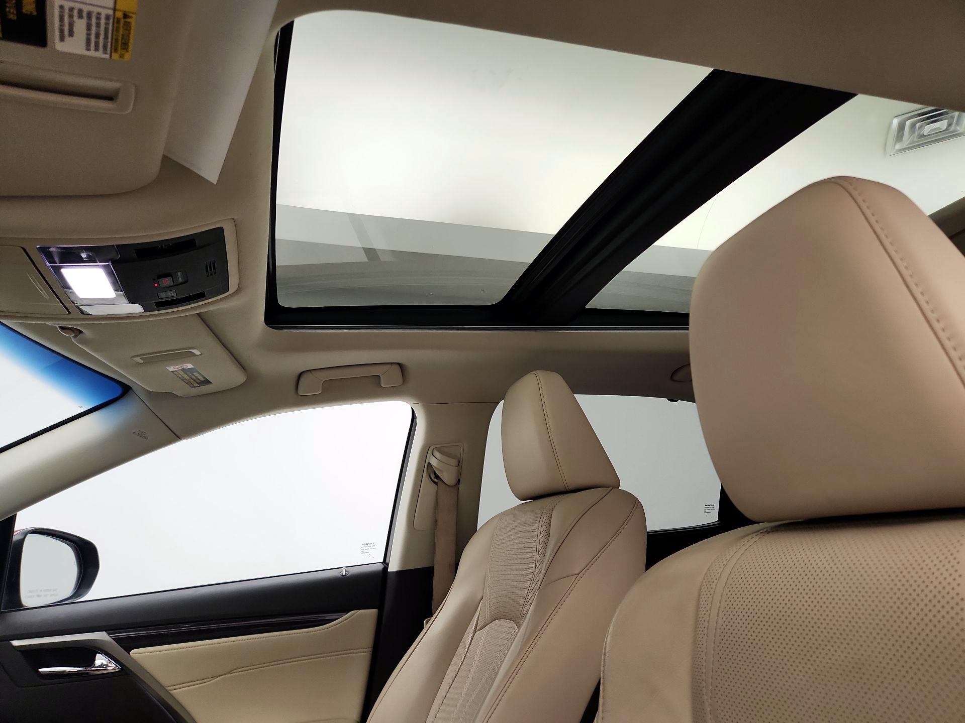 Thumbnail: 2017 Lexus RX - 20