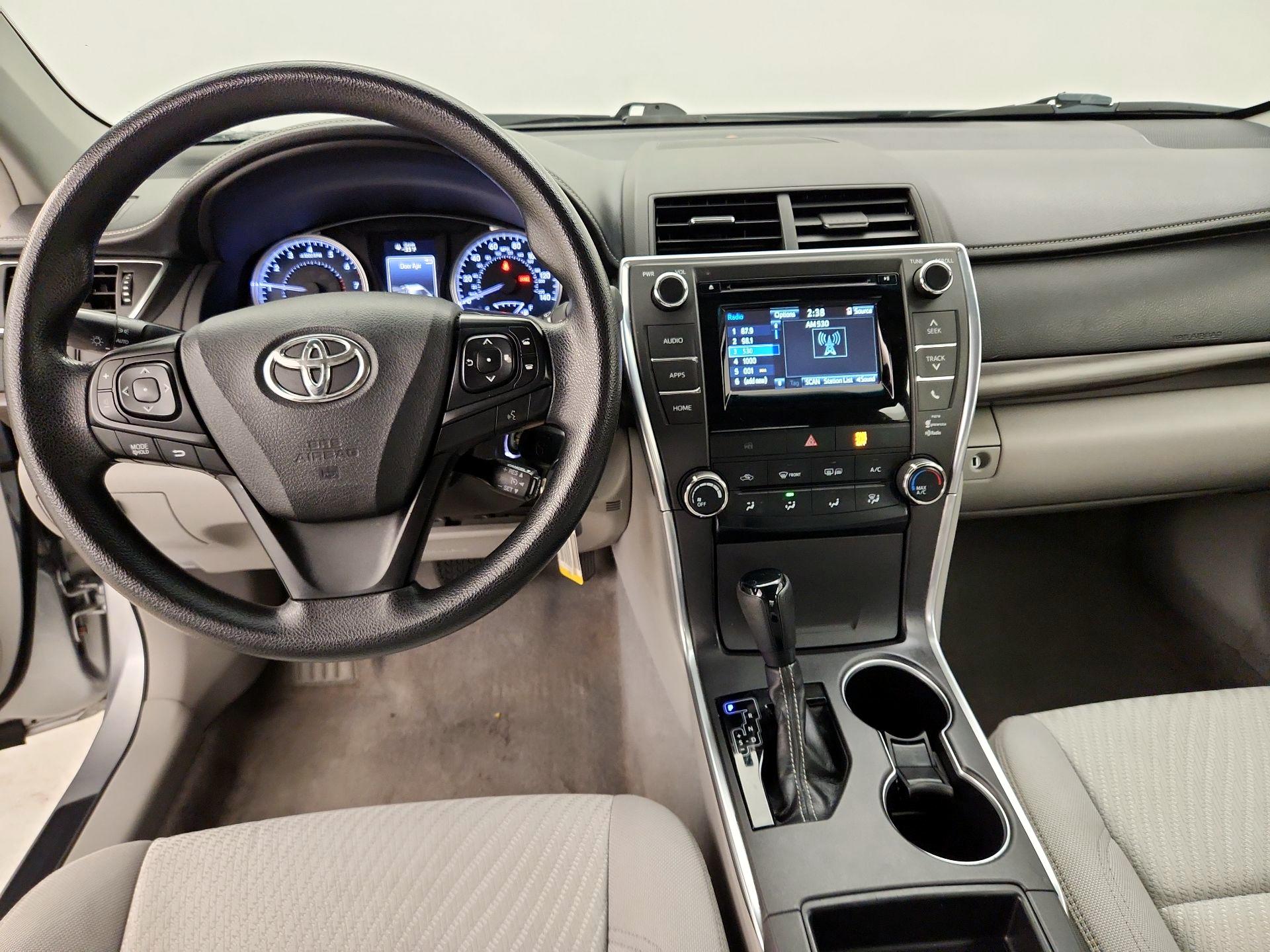 Thumbnail: 2015 Toyota Camry - 9