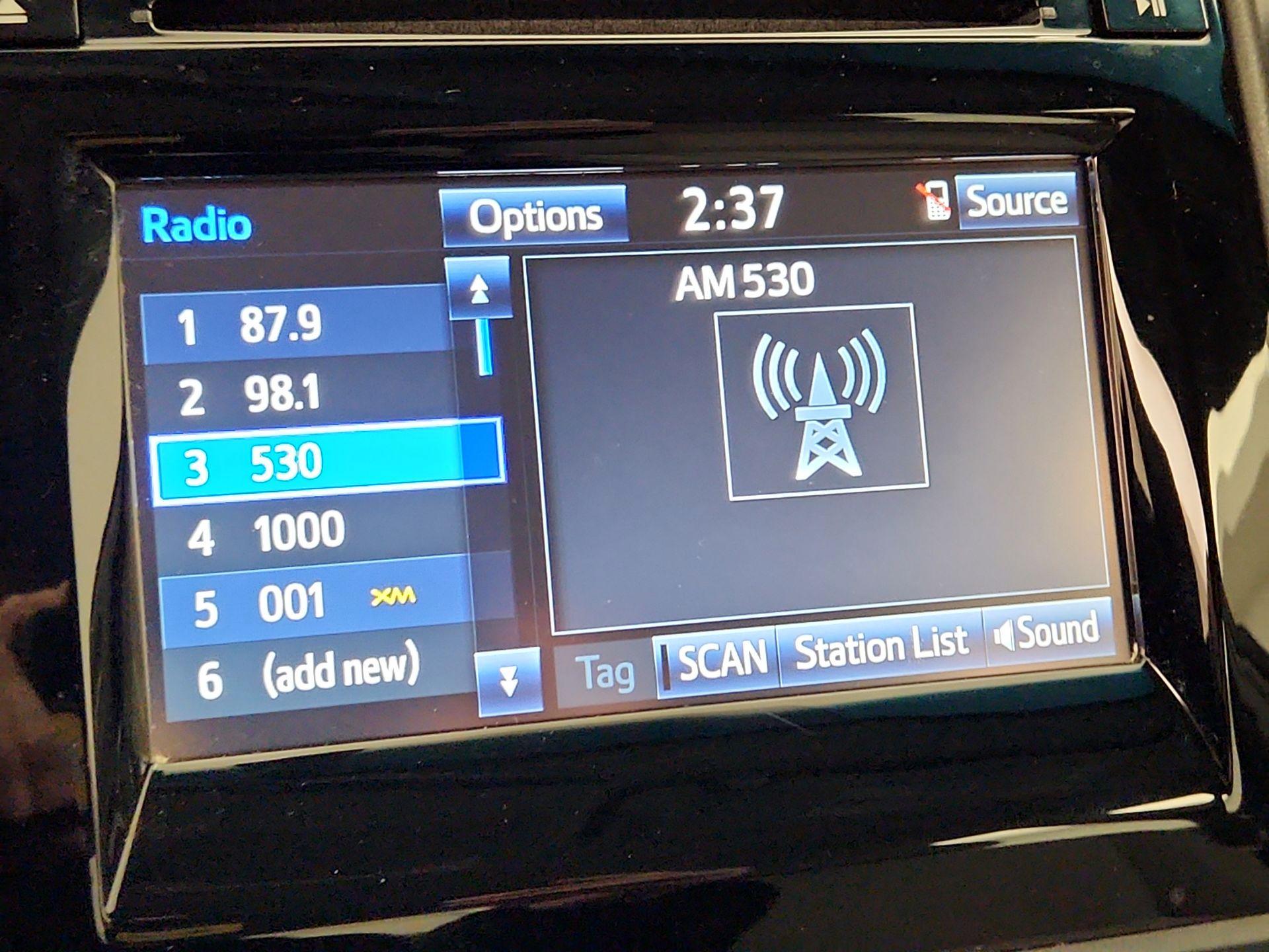 Thumbnail: 2015 Toyota Camry - 16