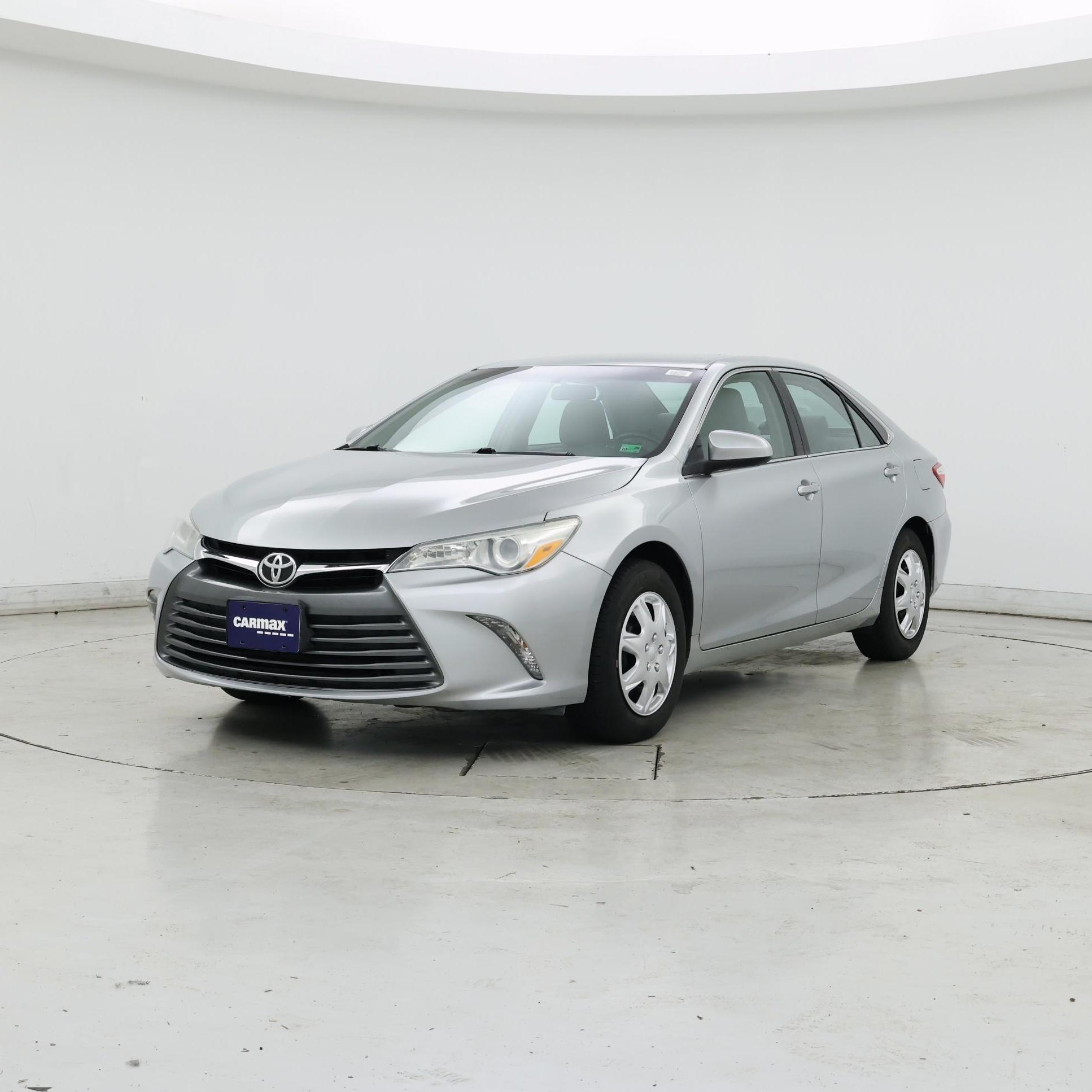 Thumbnail: 2015 Toyota Camry - 4