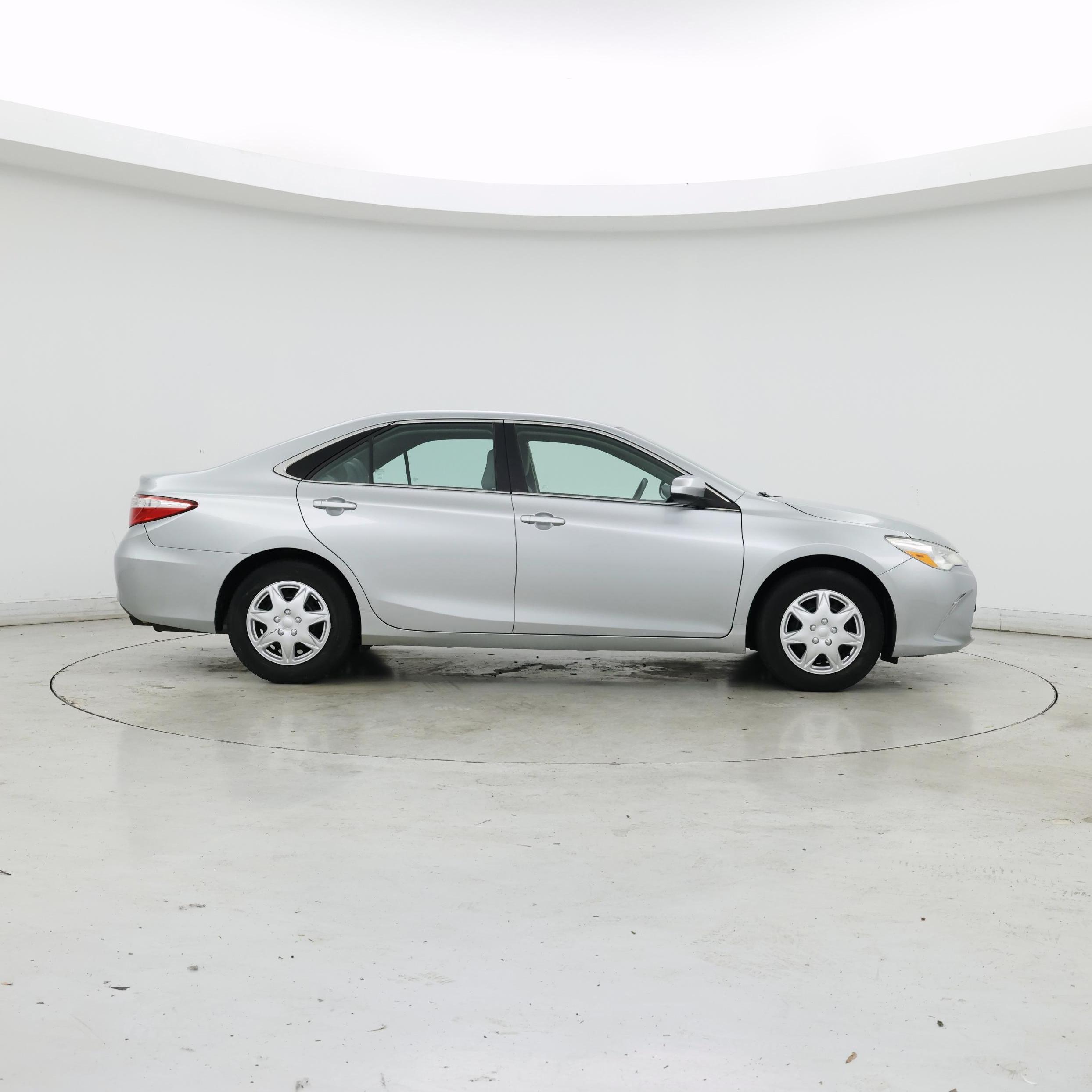 Thumbnail: 2015 Toyota Camry - 7