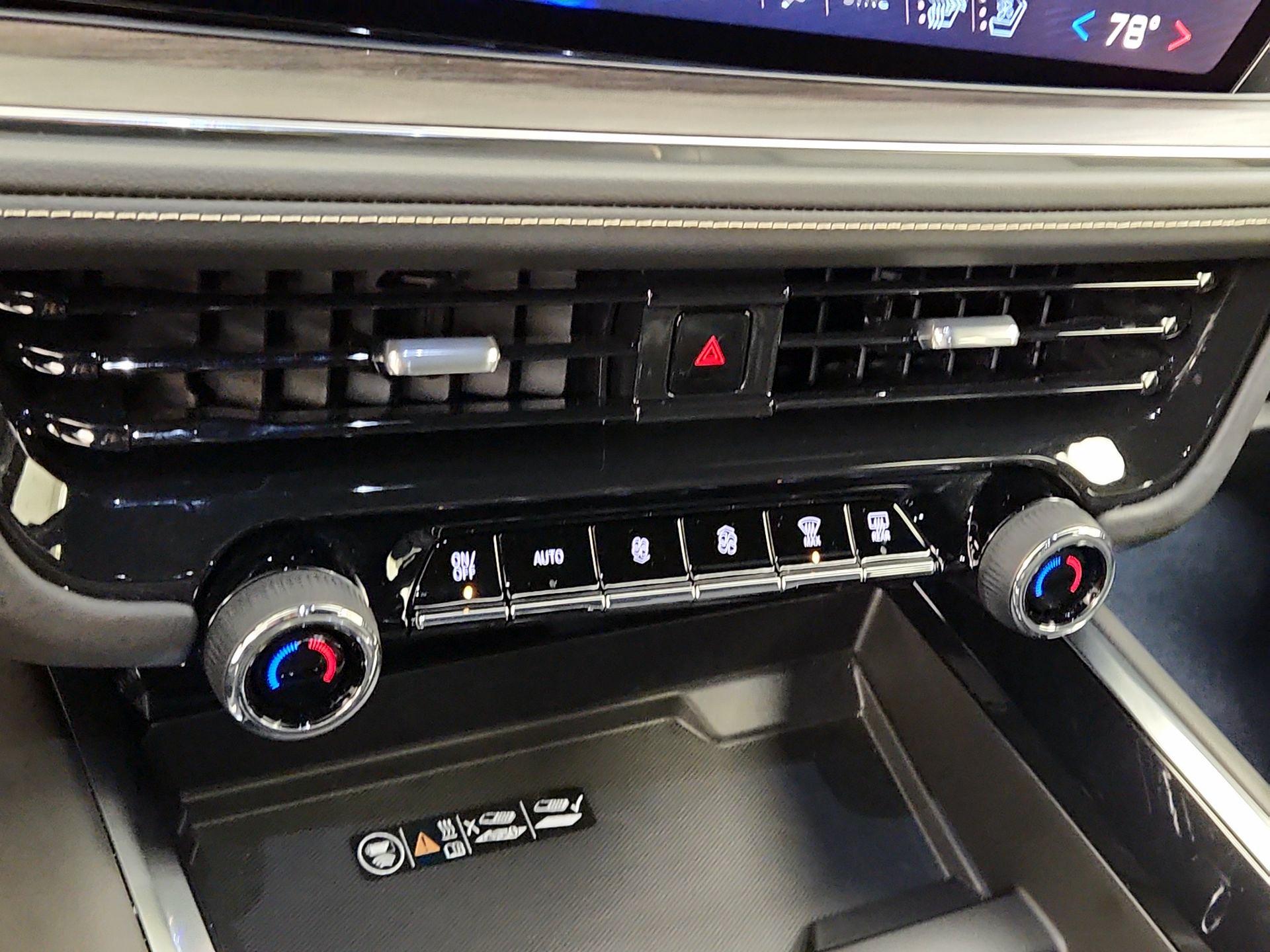 Thumbnail: 2025 Chevrolet Suburban - 17