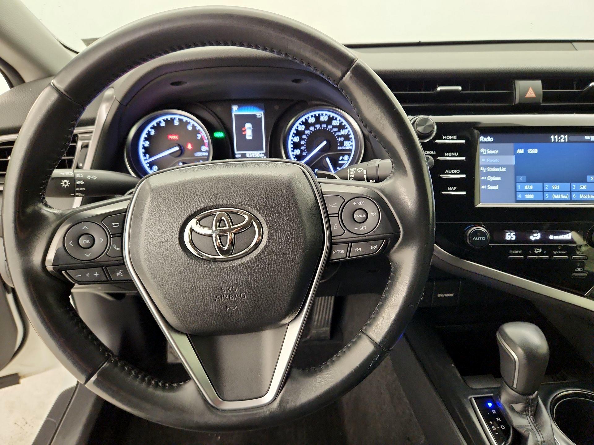 Thumbnail: 2019 Toyota Camry - 10
