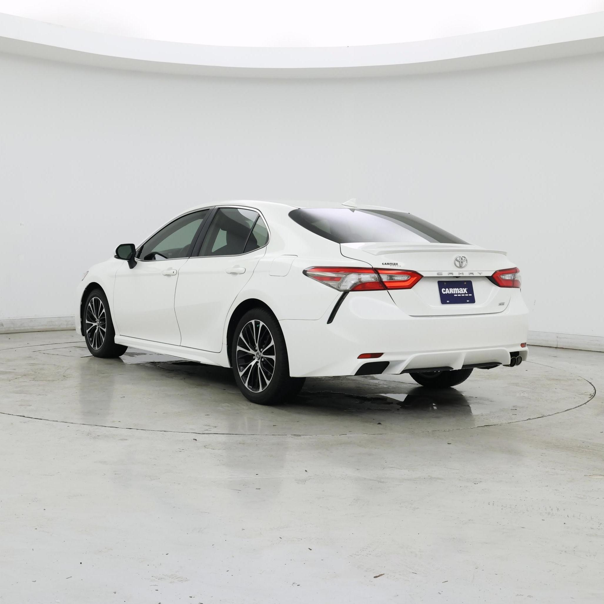 Thumbnail: 2019 Toyota Camry - 2