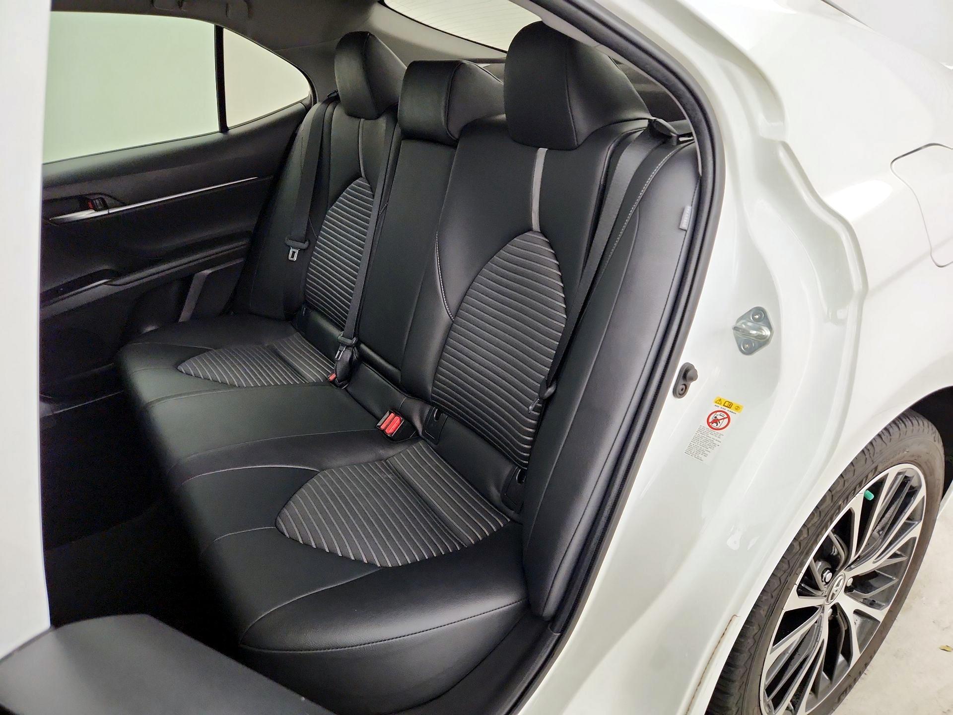 Thumbnail: 2019 Toyota Camry - 20
