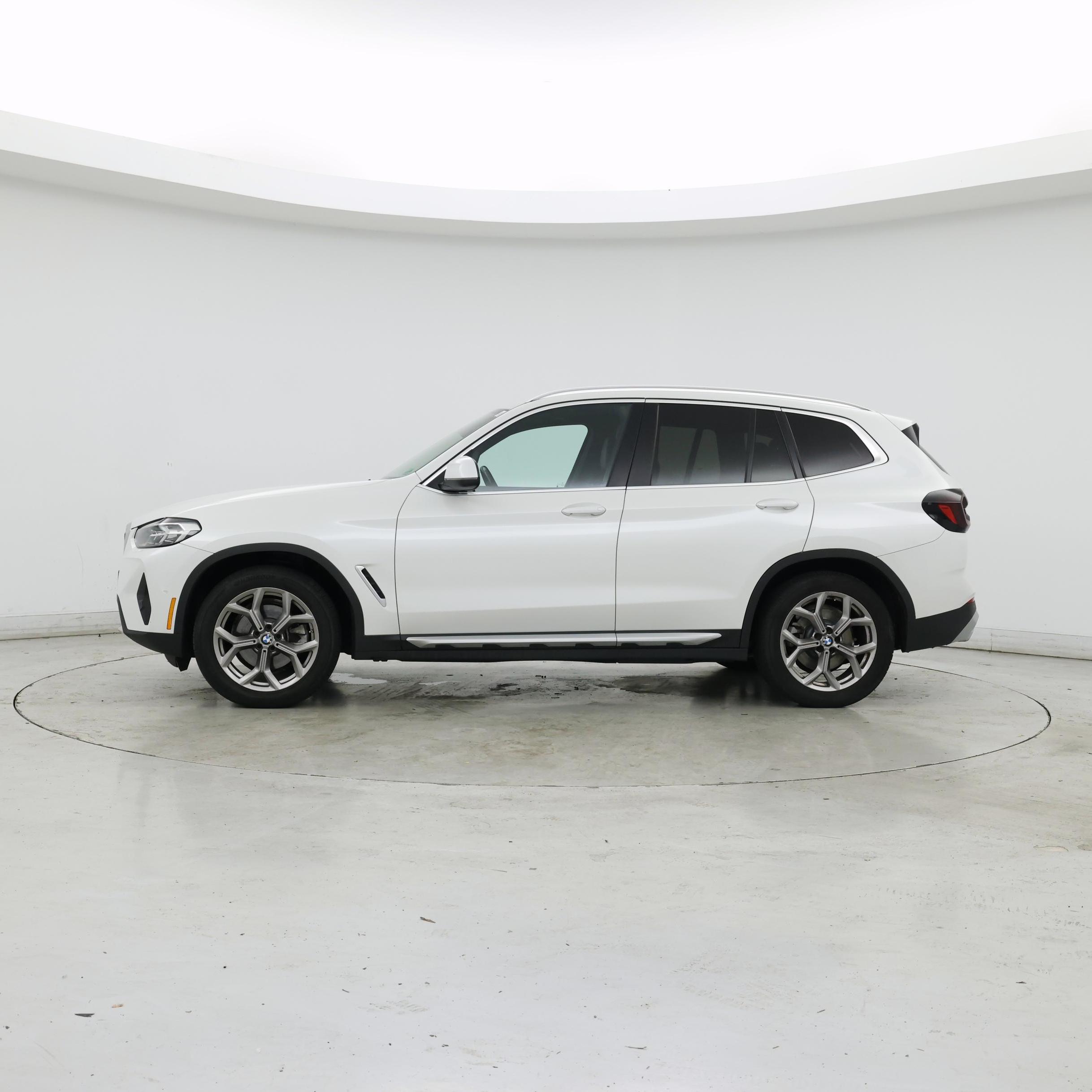 Thumbnail: 2022 BMW X3 - 3
