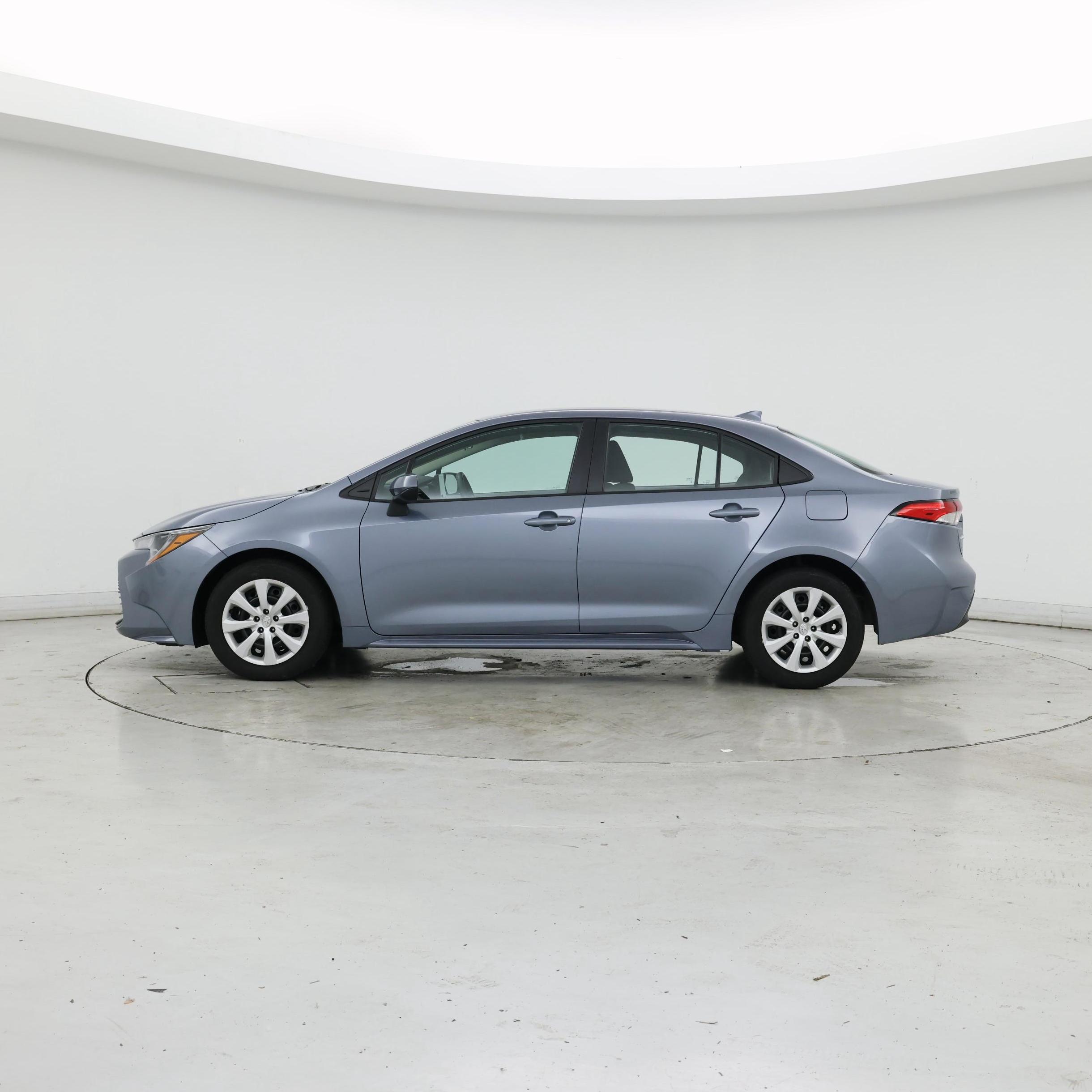 Thumbnail: 2024 Toyota Corolla - 3