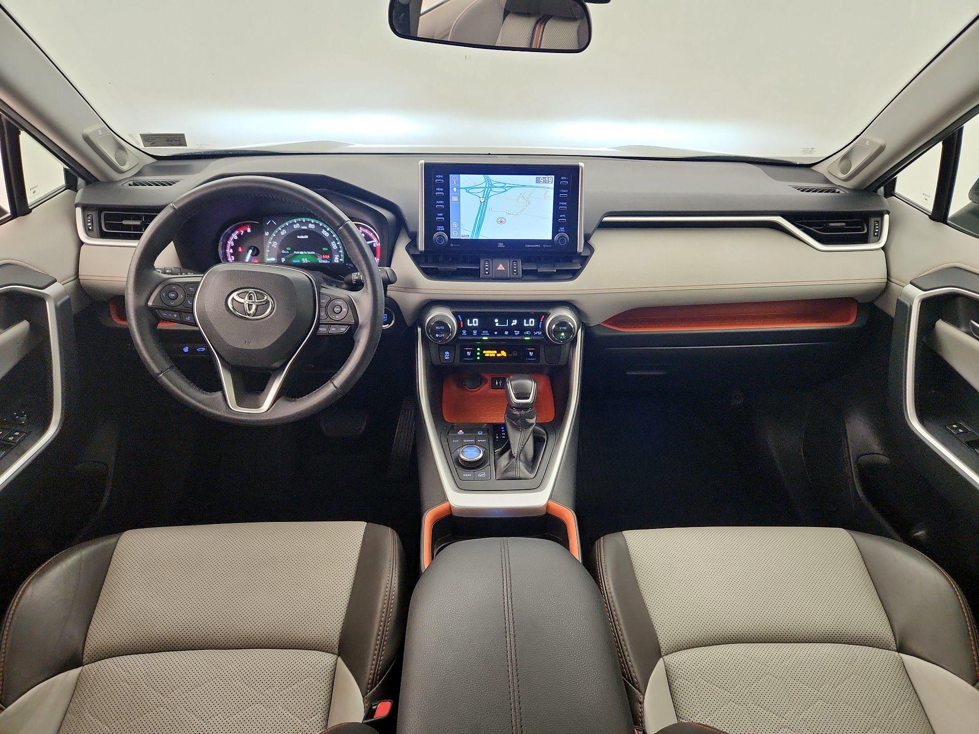 Thumbnail: 2019 Toyota RAV4 - 9