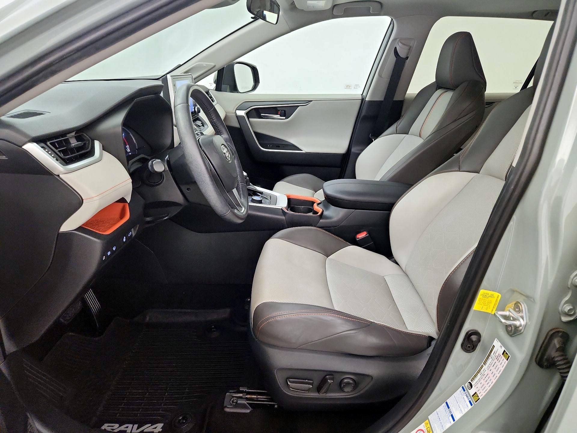 Thumbnail: 2019 Toyota RAV4 - 11