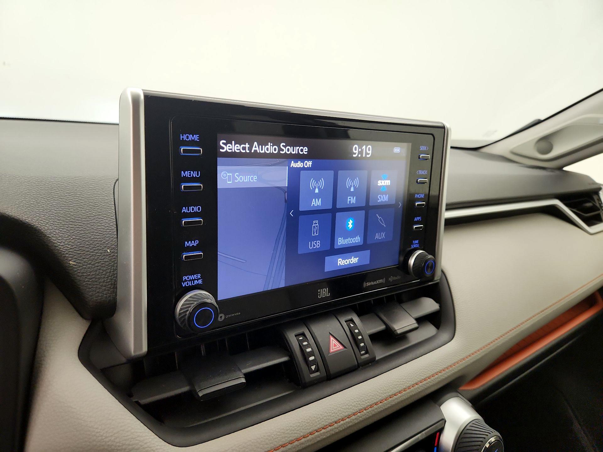 Thumbnail: 2019 Toyota RAV4 - 16