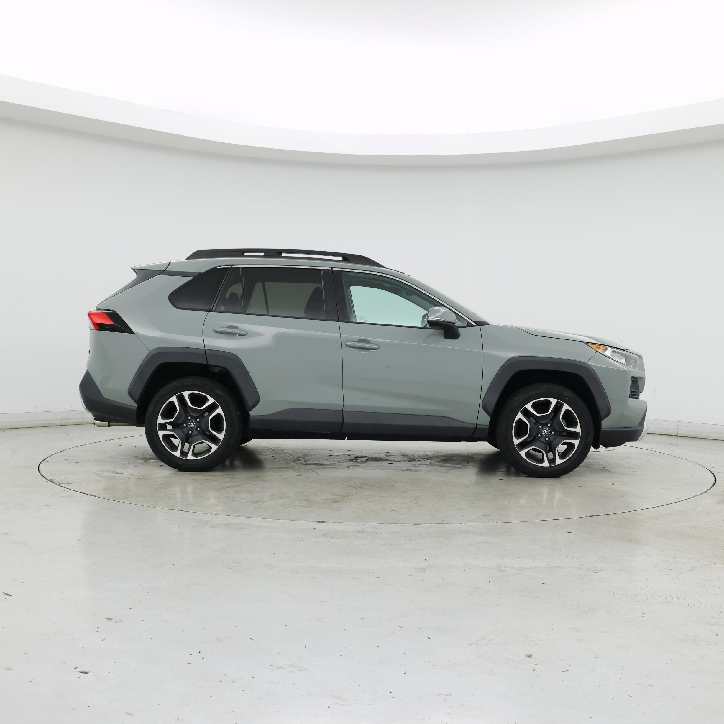 Thumbnail: 2019 Toyota RAV4 - 7