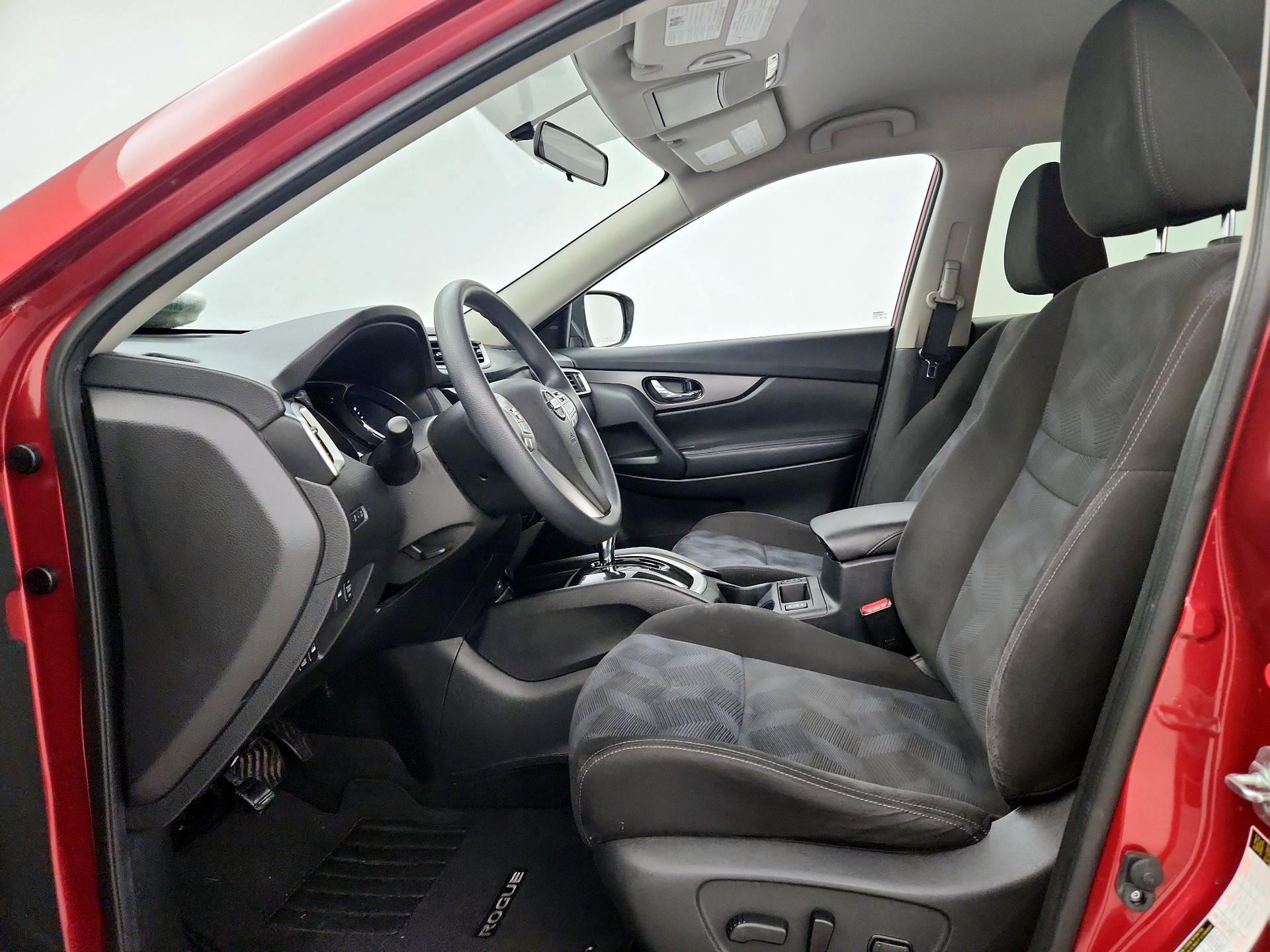 Thumbnail: 2015 Nissan Rogue - 11