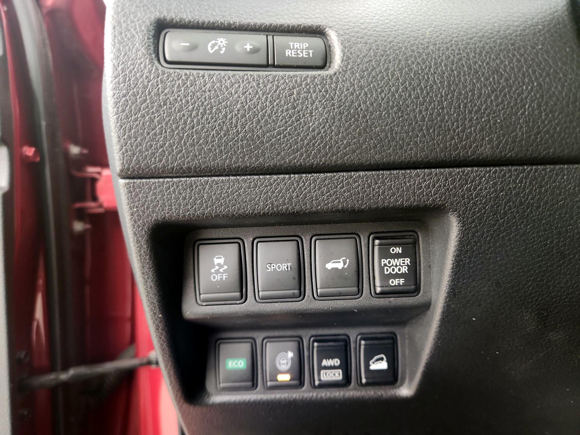 Thumbnail: 2015 Nissan Rogue - 13