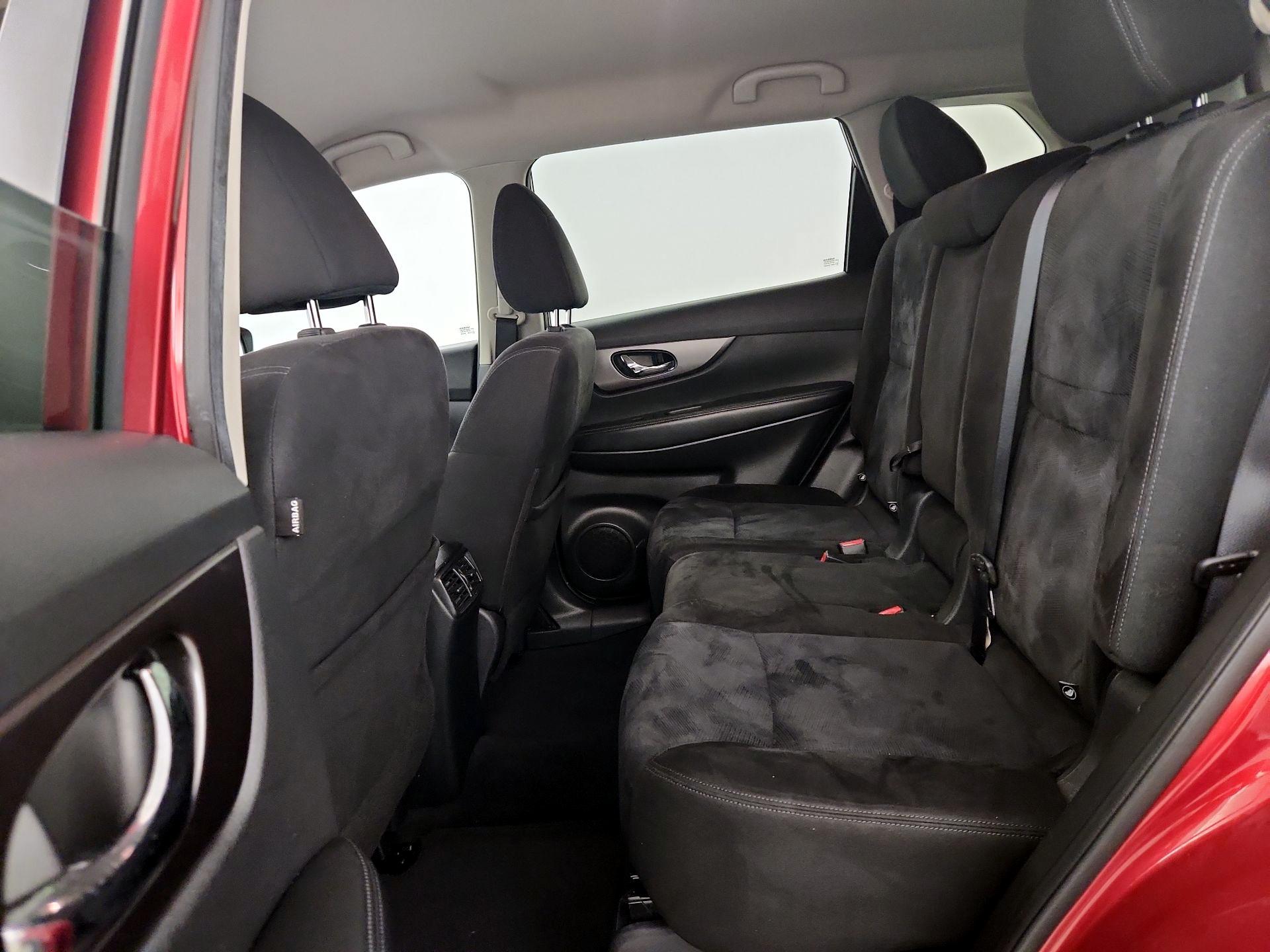 Thumbnail: 2015 Nissan Rogue - 20