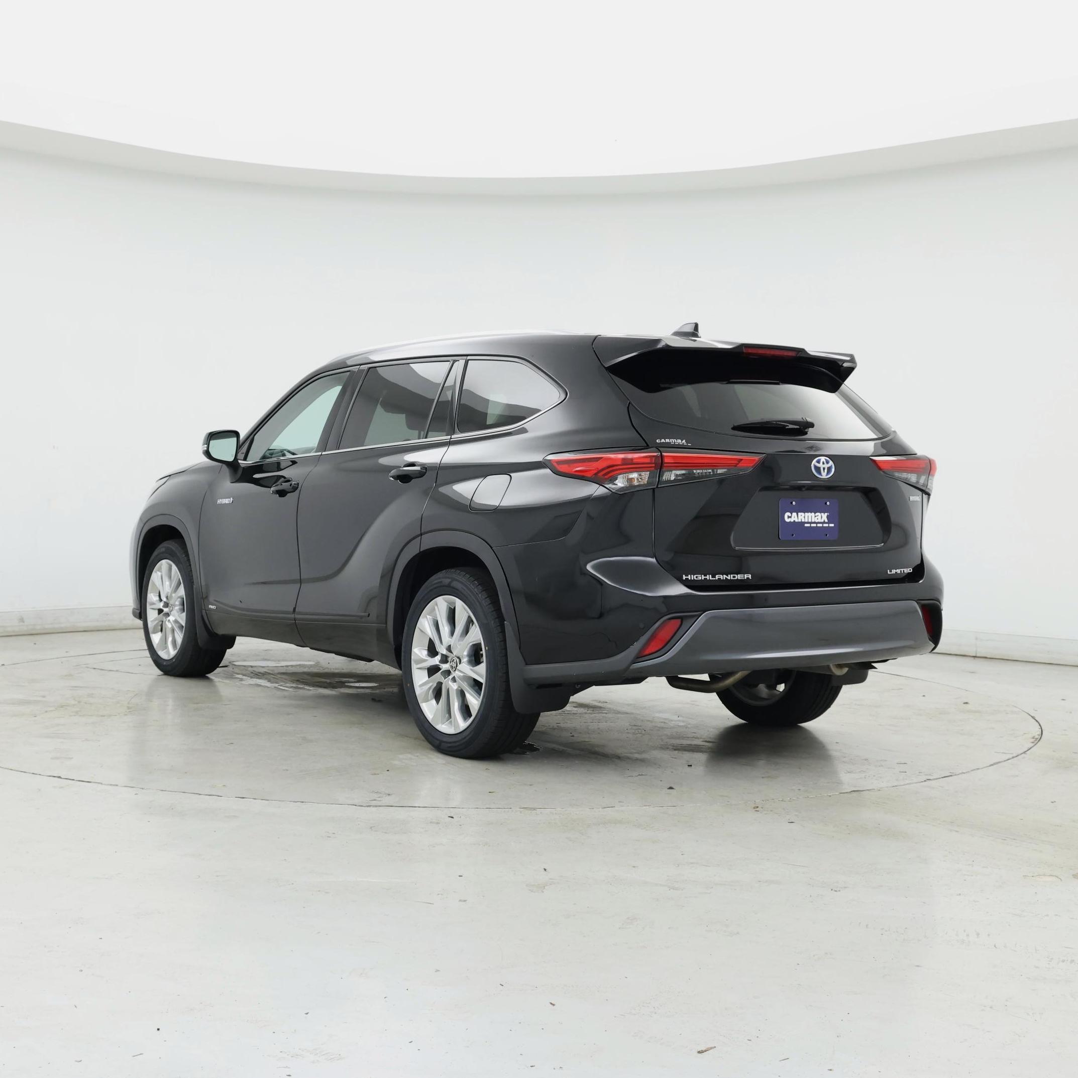 Thumbnail: 2021 Toyota Highlander - 2