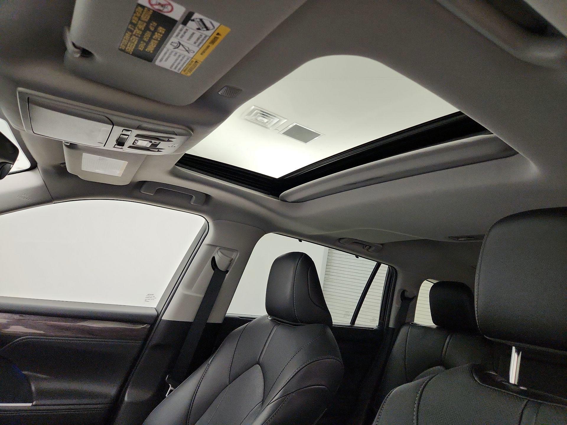 Thumbnail: 2021 Toyota Highlander - 20