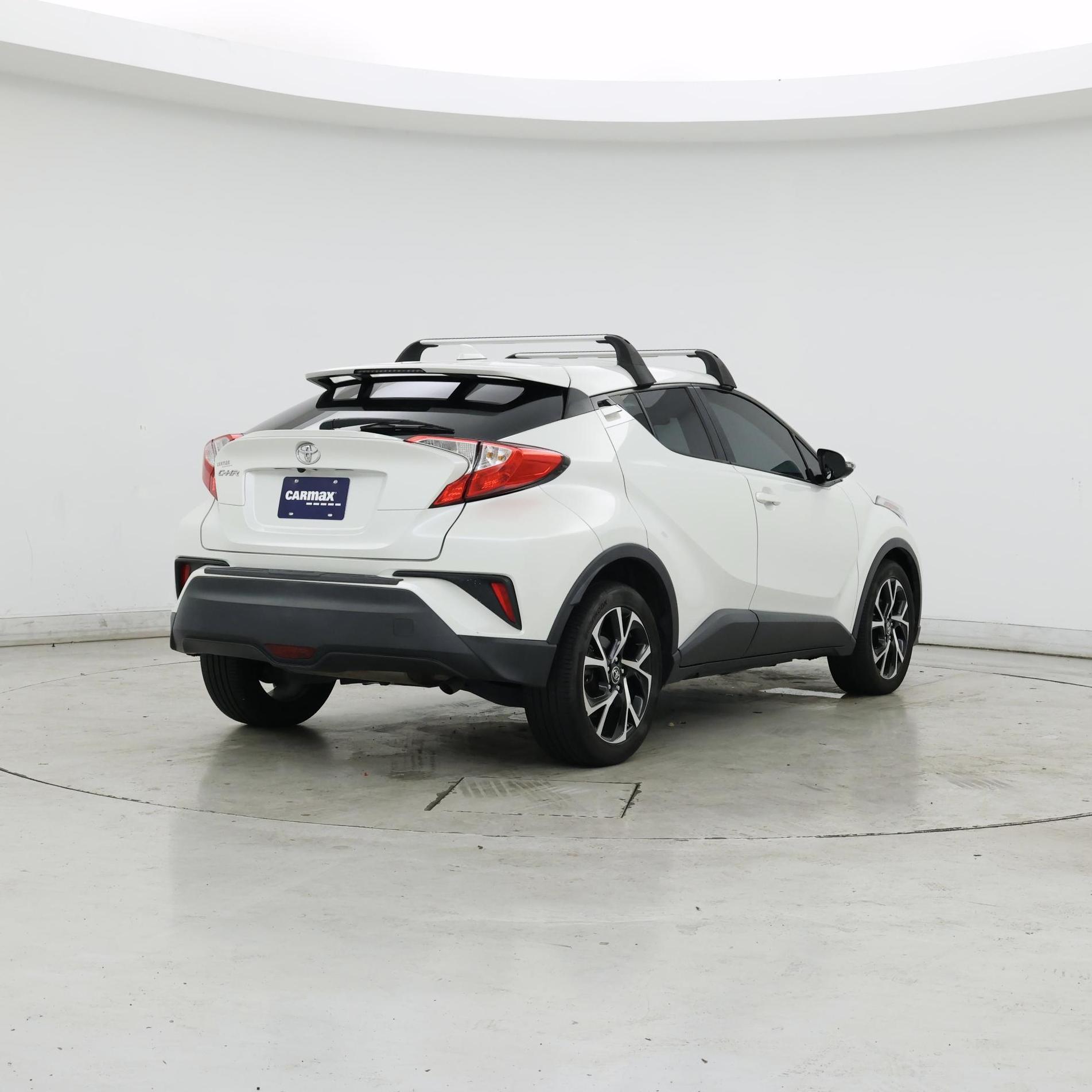 Thumbnail: 2018 Toyota C-HR - 8